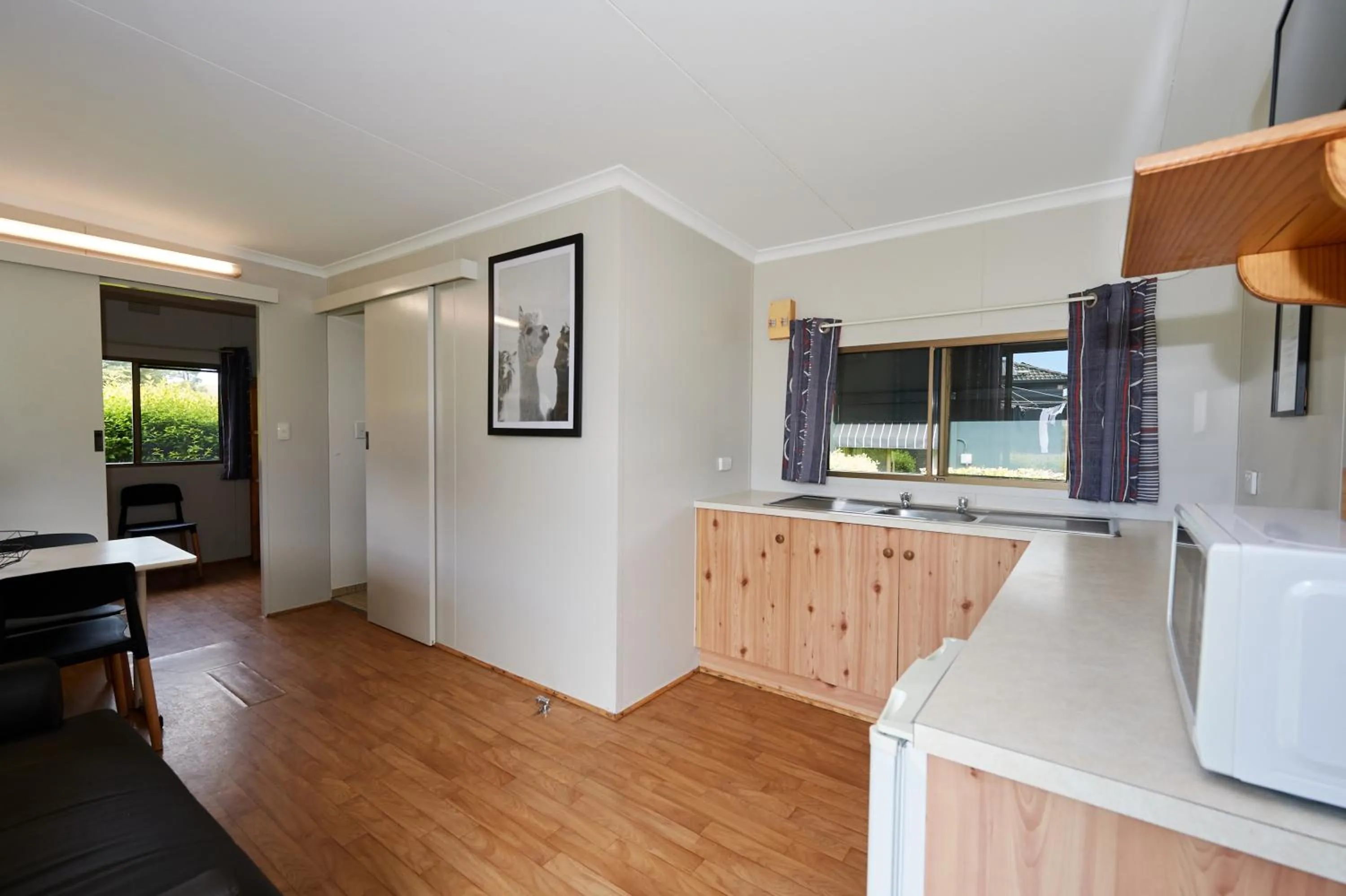 Kitchen or kitchenette in Pine Country Caravan Park