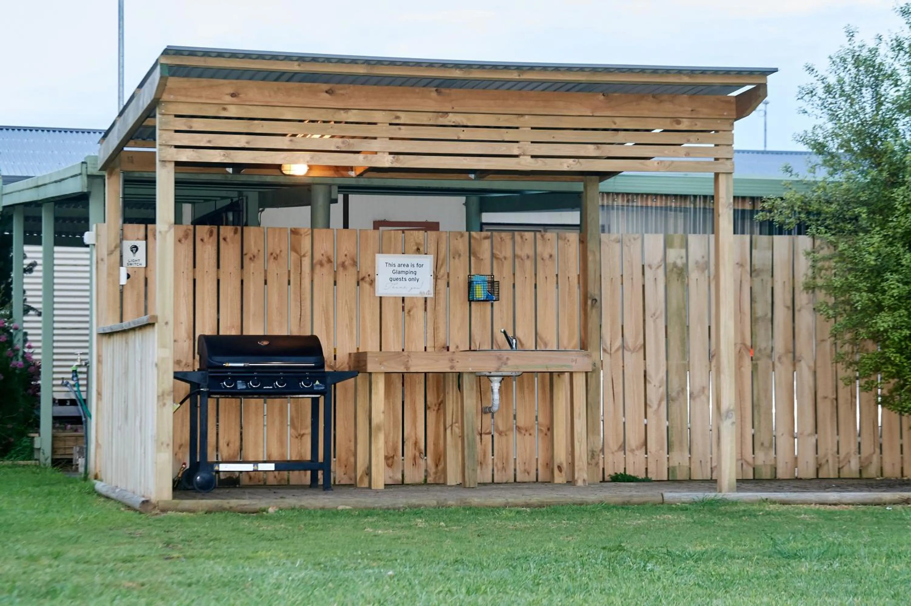 BBQ facilities in Pine Country Caravan Park