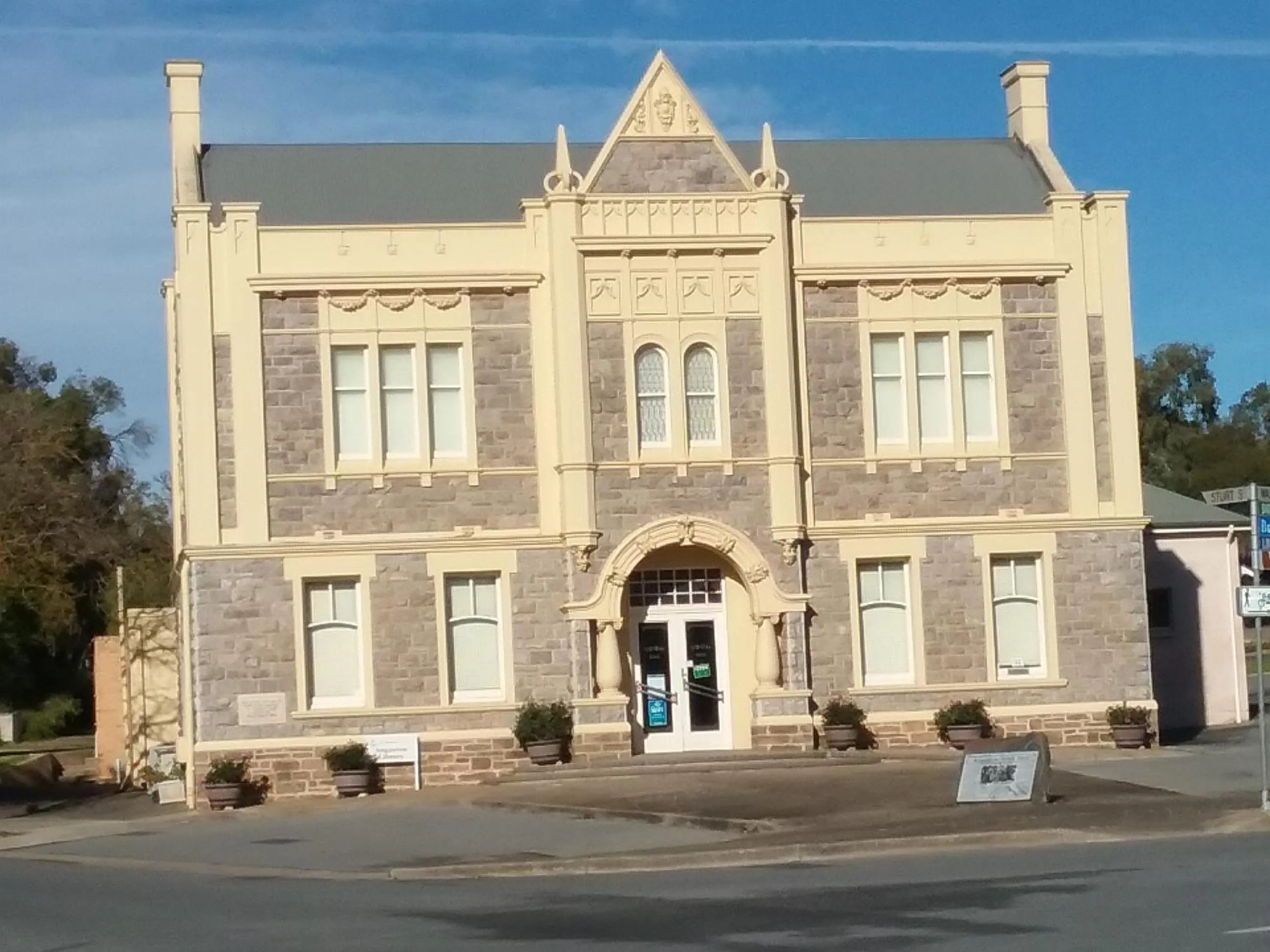 Nearby landmark in Walnut Cottage