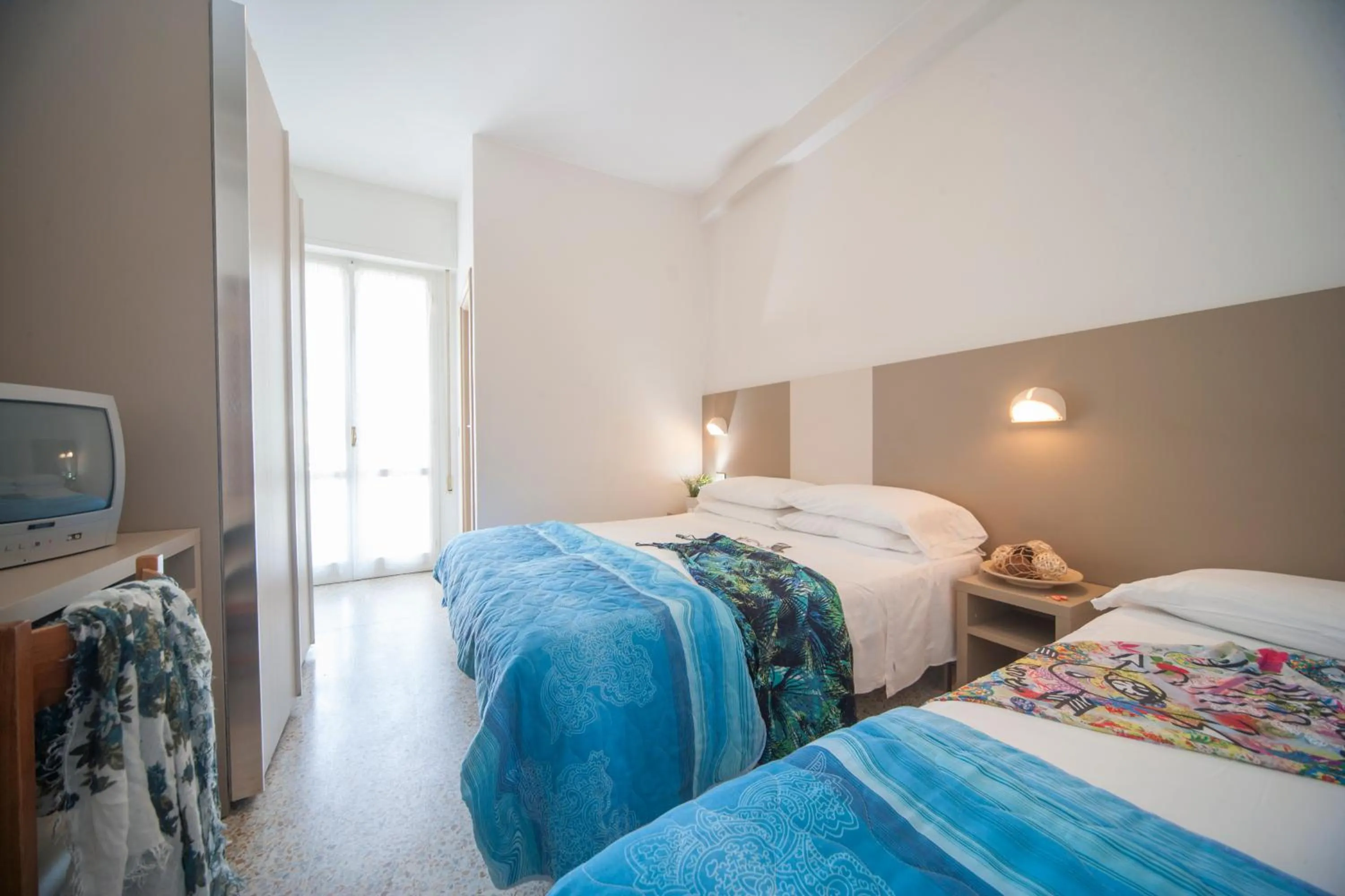 Photo of the whole room, Bed in Hotel Bologna