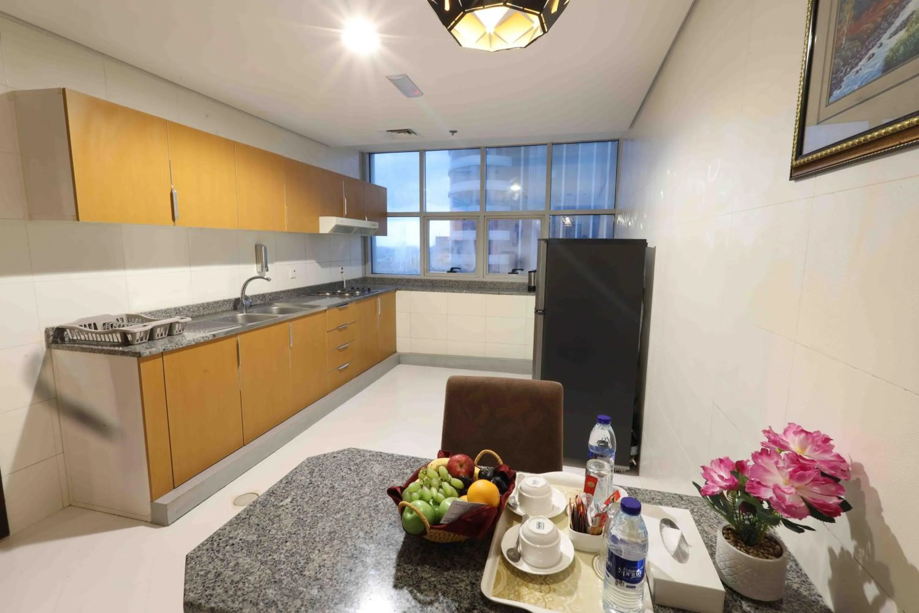 microwave in City Tower Hotel