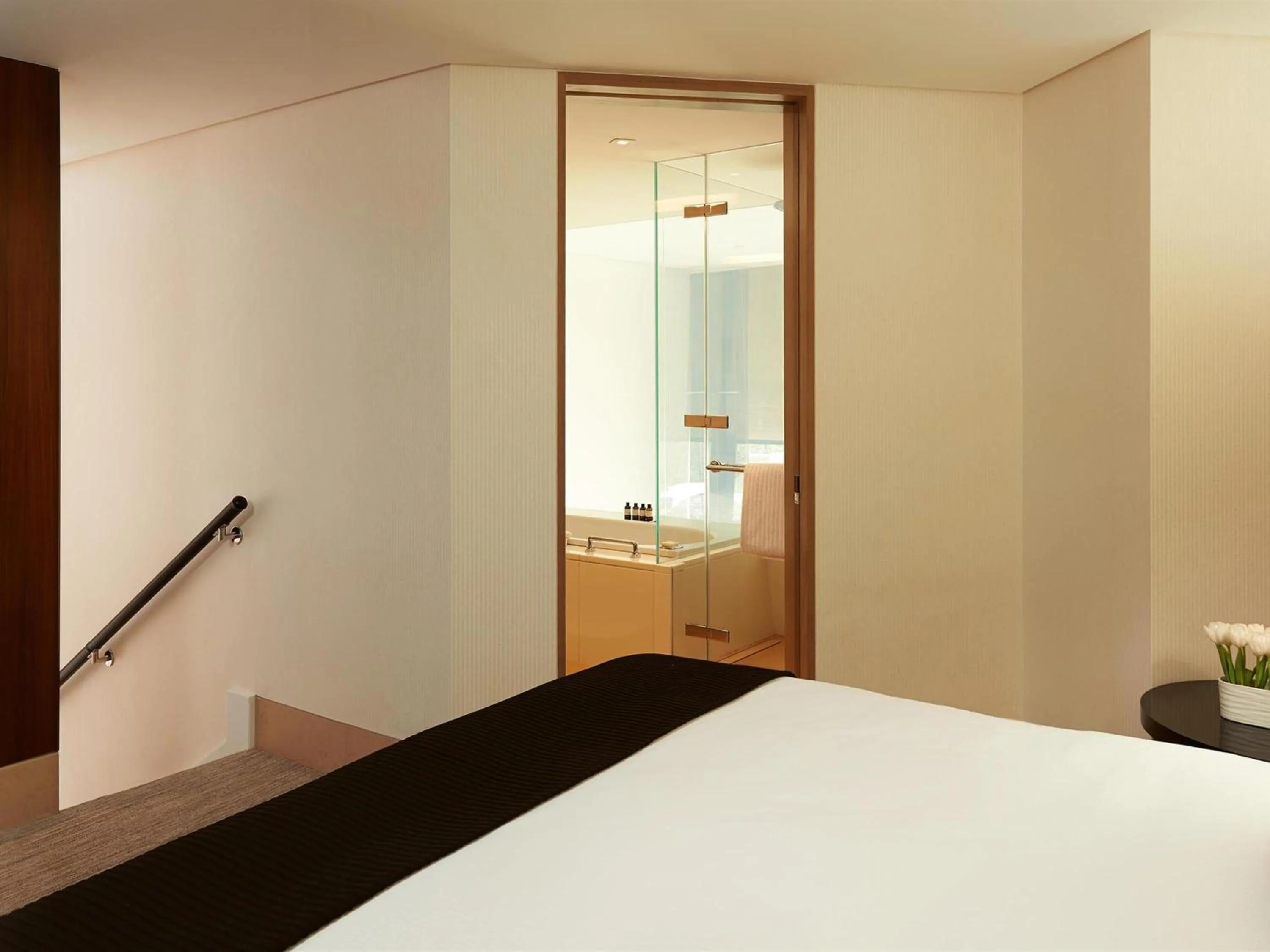 Bedroom, Bed in Fairmont Baku, Flame Towers