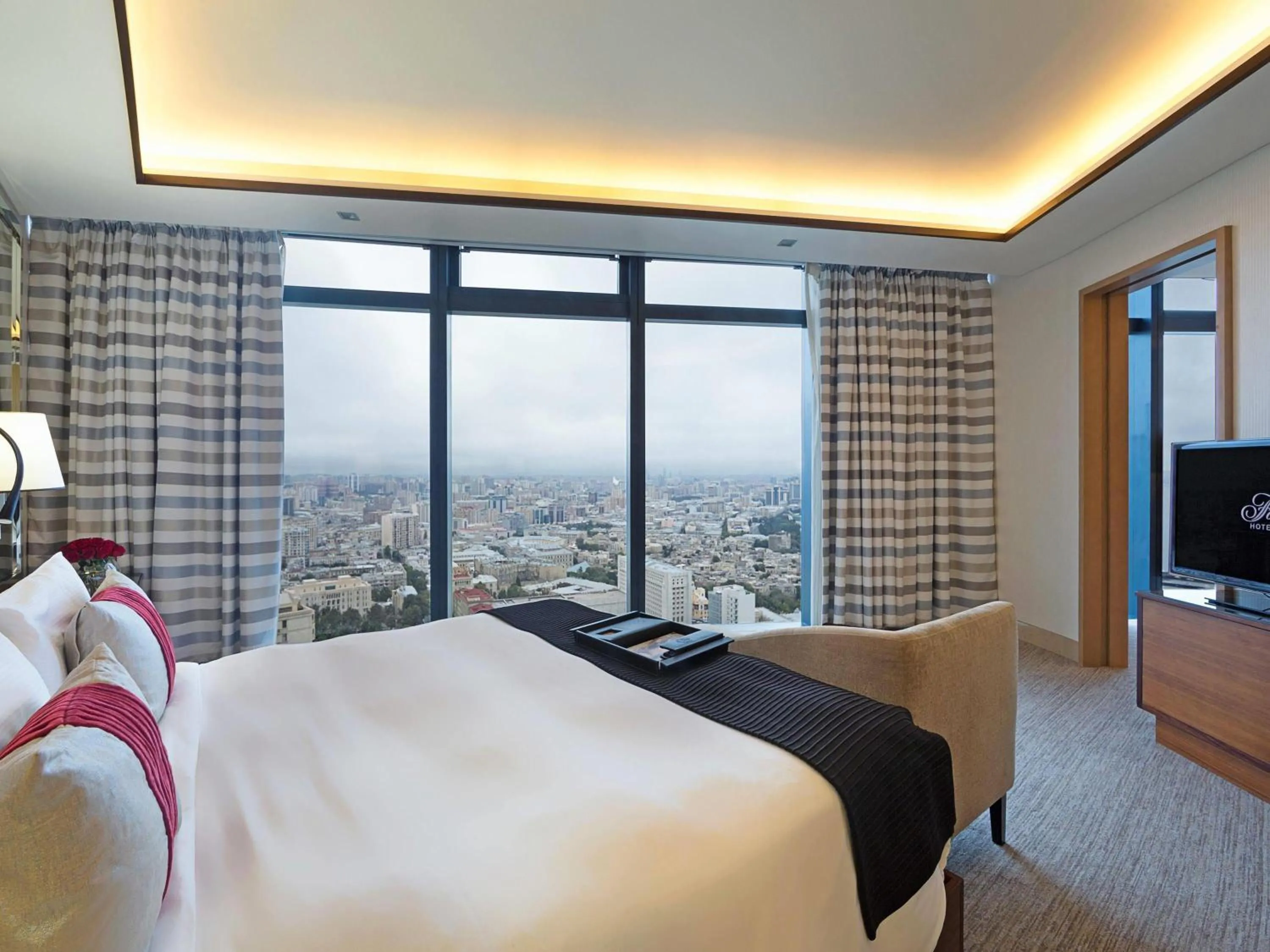 Bedroom, Bed in Fairmont Baku, Flame Towers