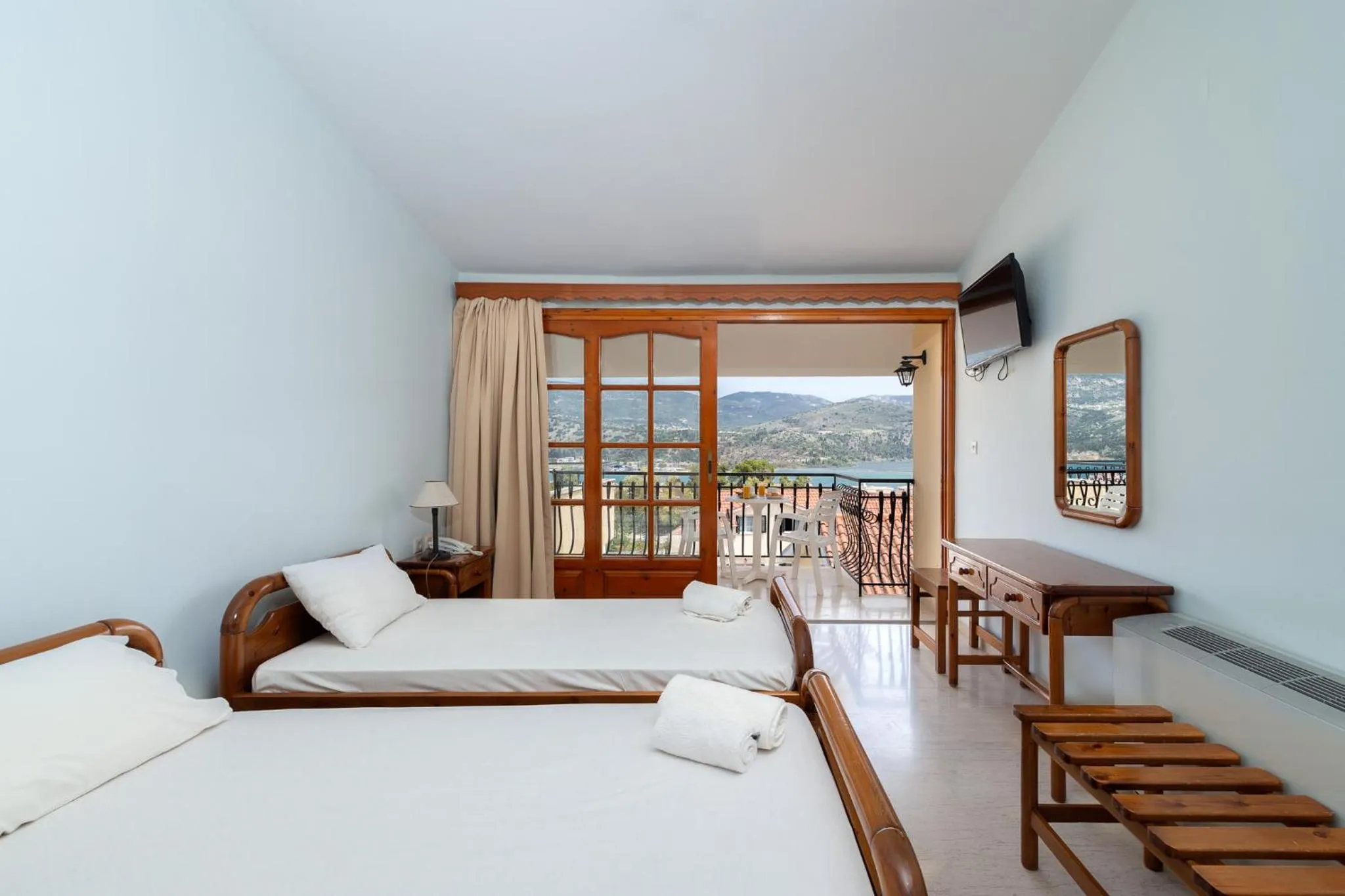 Photo of the whole room in Europe Hotel