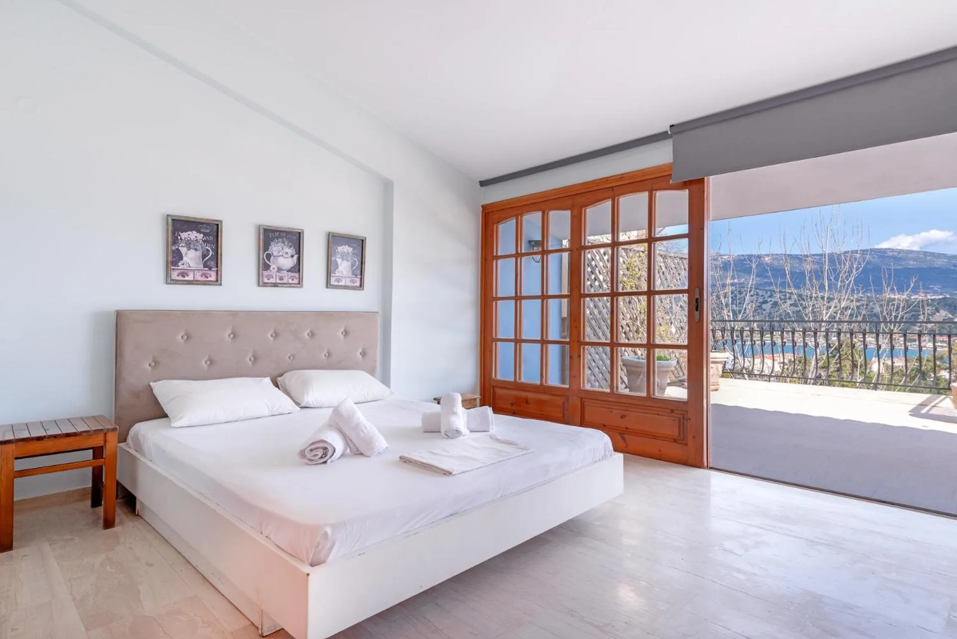 Photo of the whole room in Europe Hotel