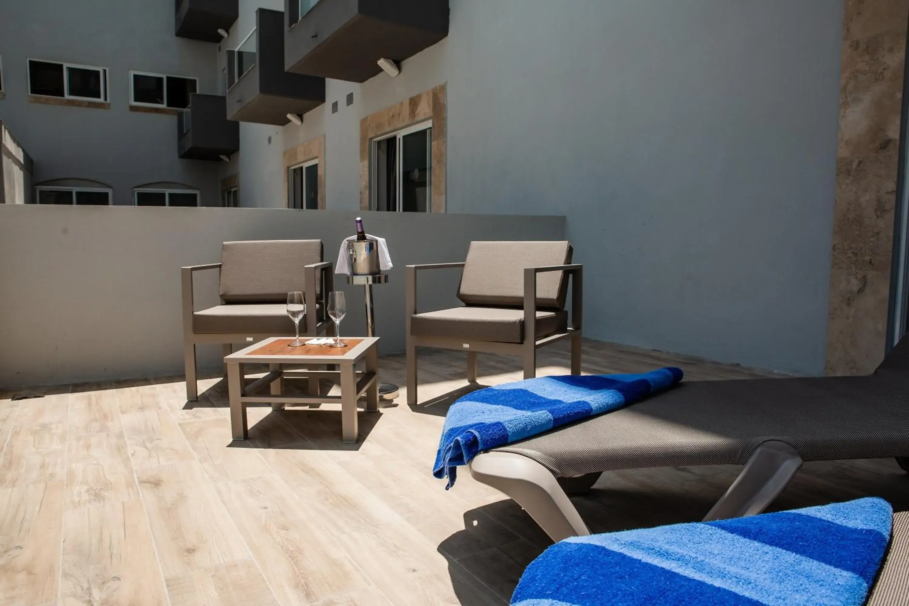 Double Room with Terrace in Pebbles Resort Double Room with Terrace in Pebbles Resort