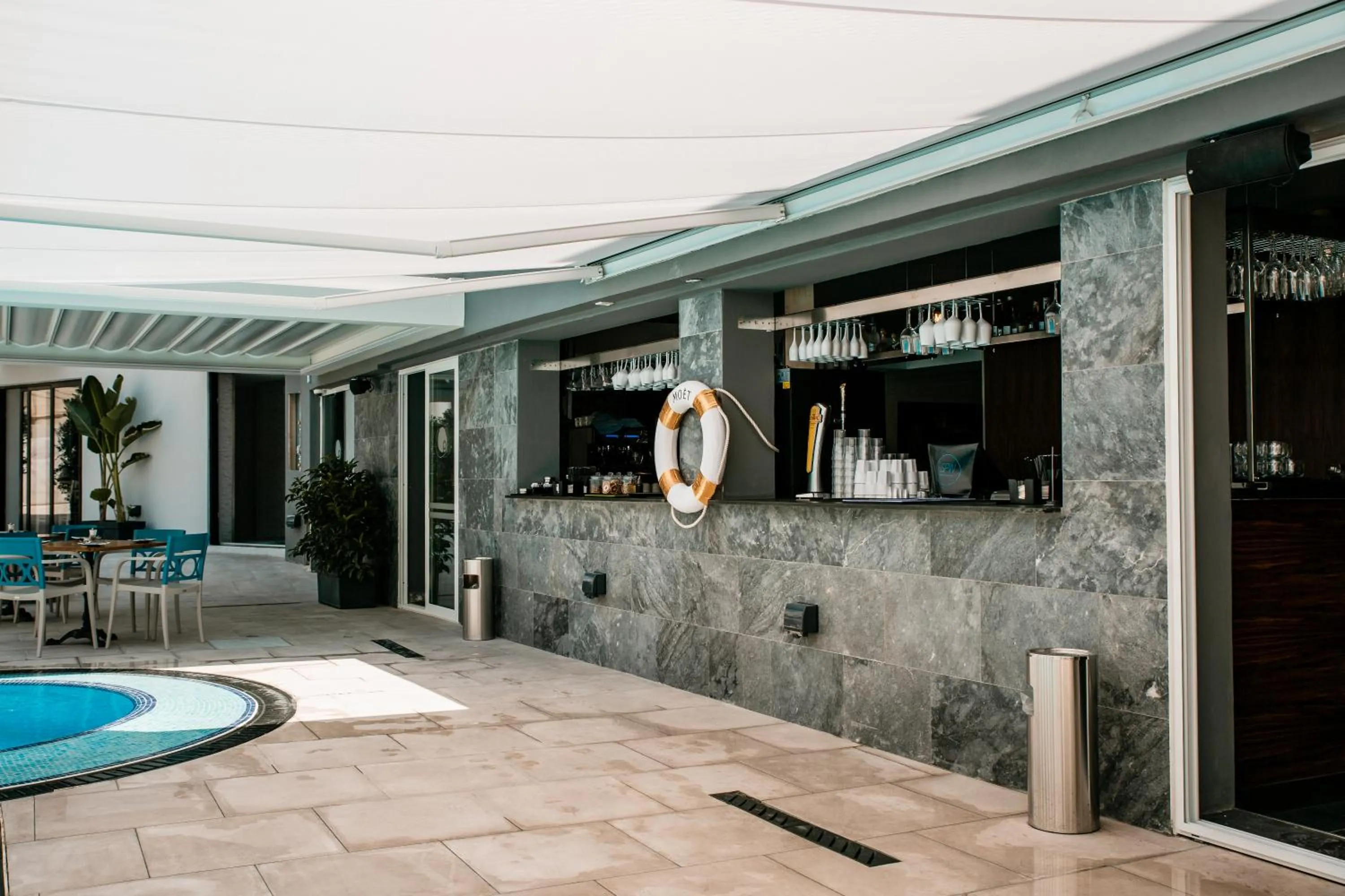 Drinks in Pebbles Resort