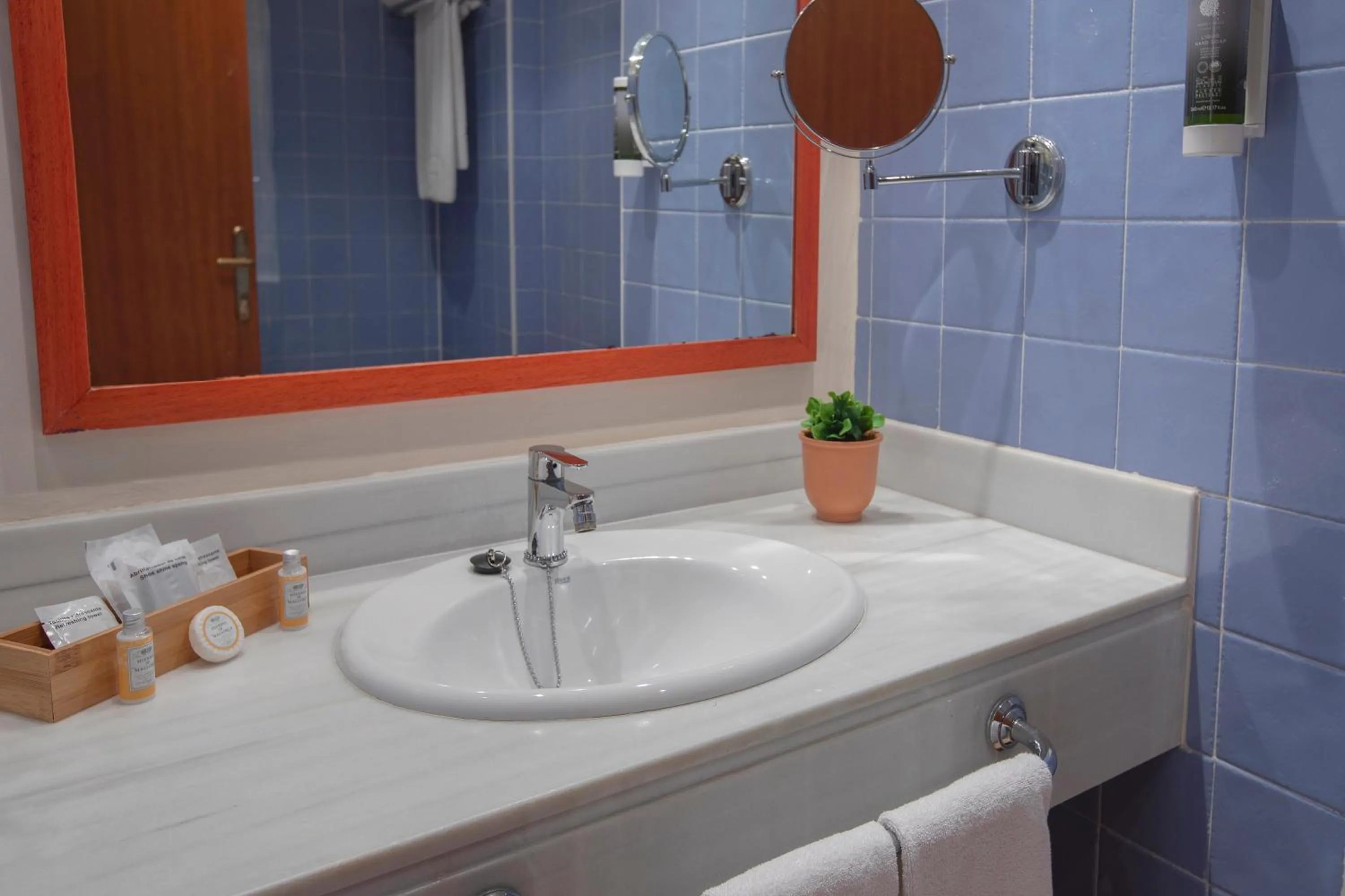 Bathroom in HM Mar Blau