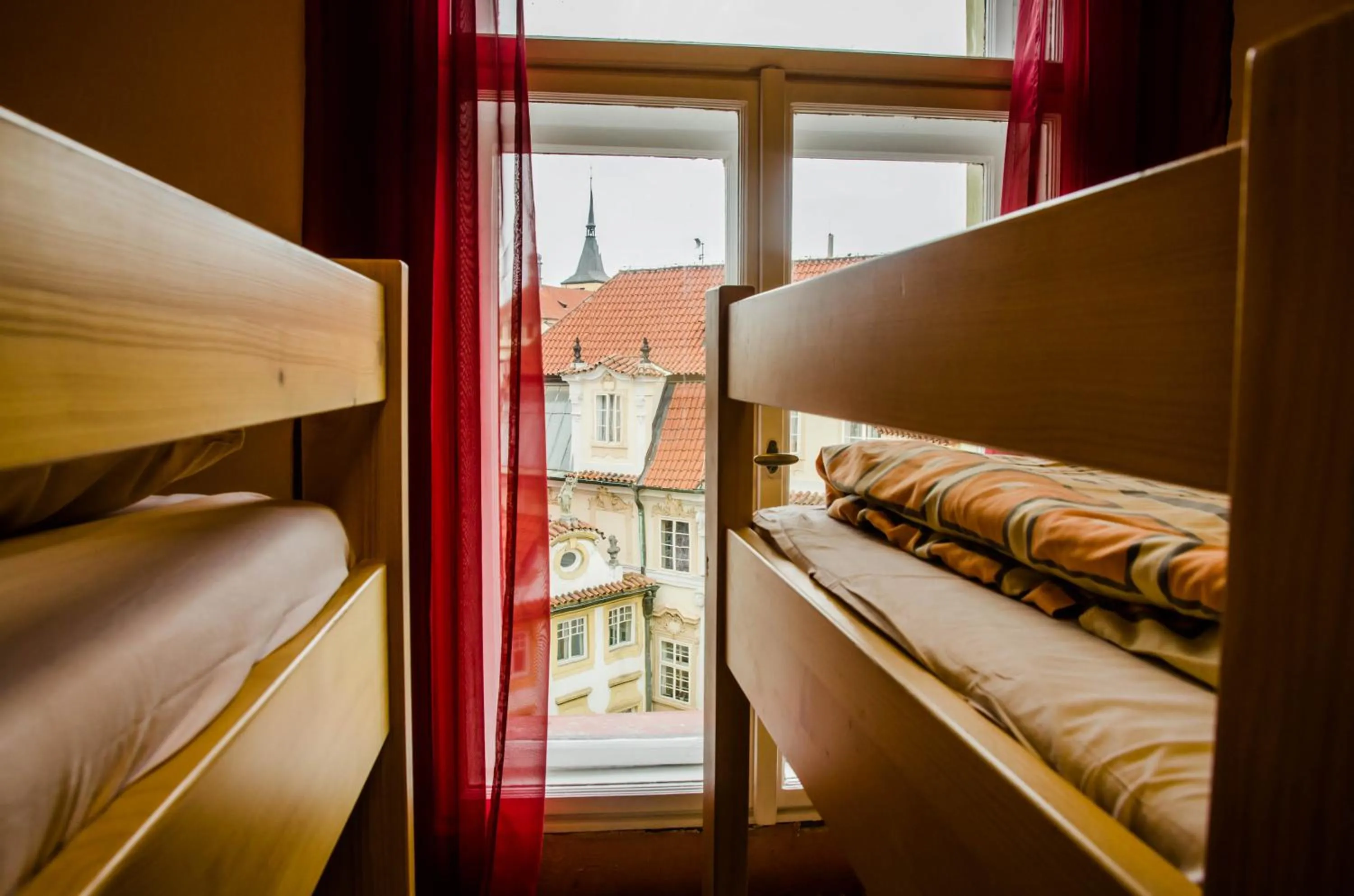 Bed in 6-Bed Mixed Dormitory Room in Best Spot Hostel