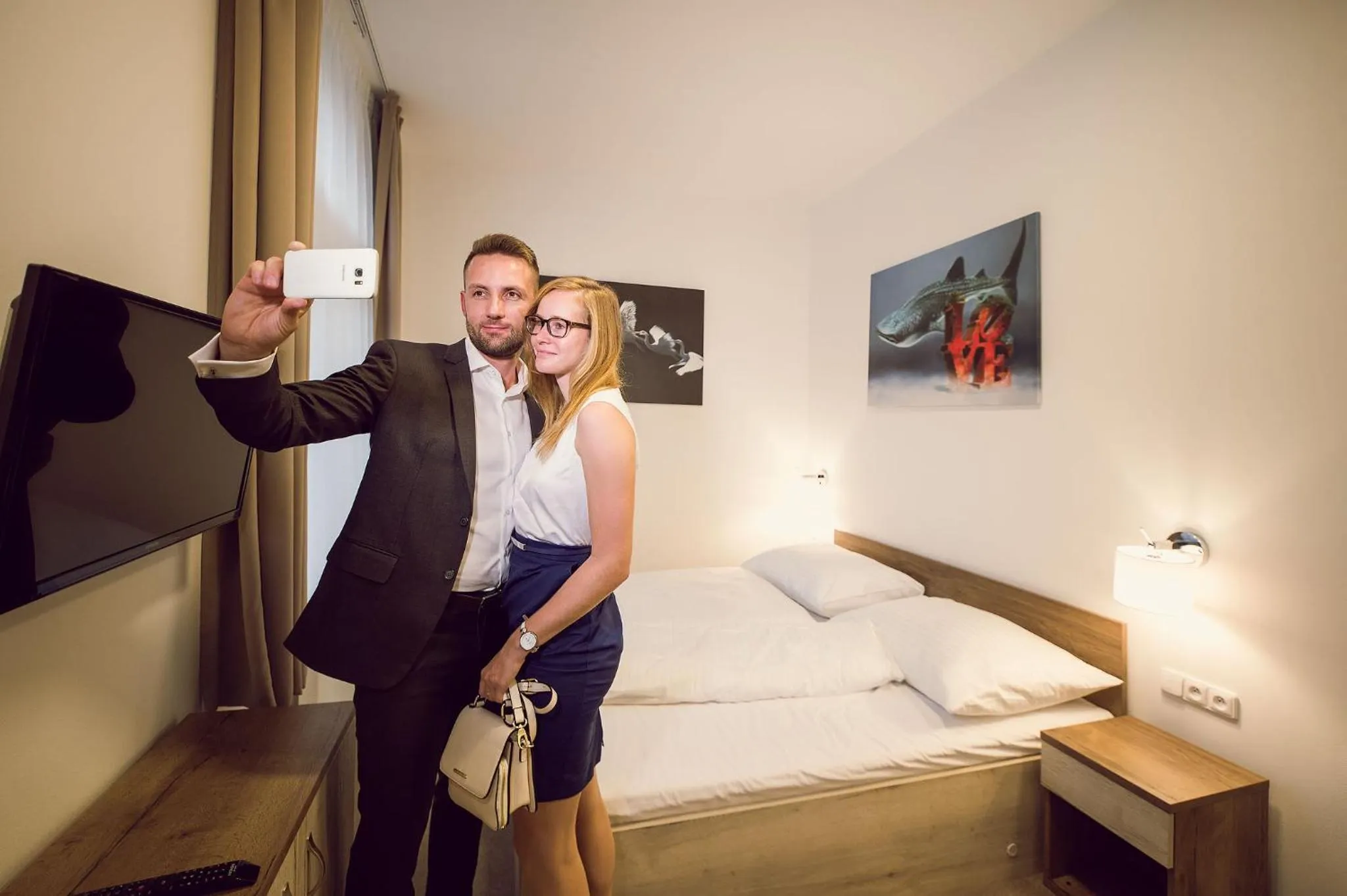 Bed in Kings Residence