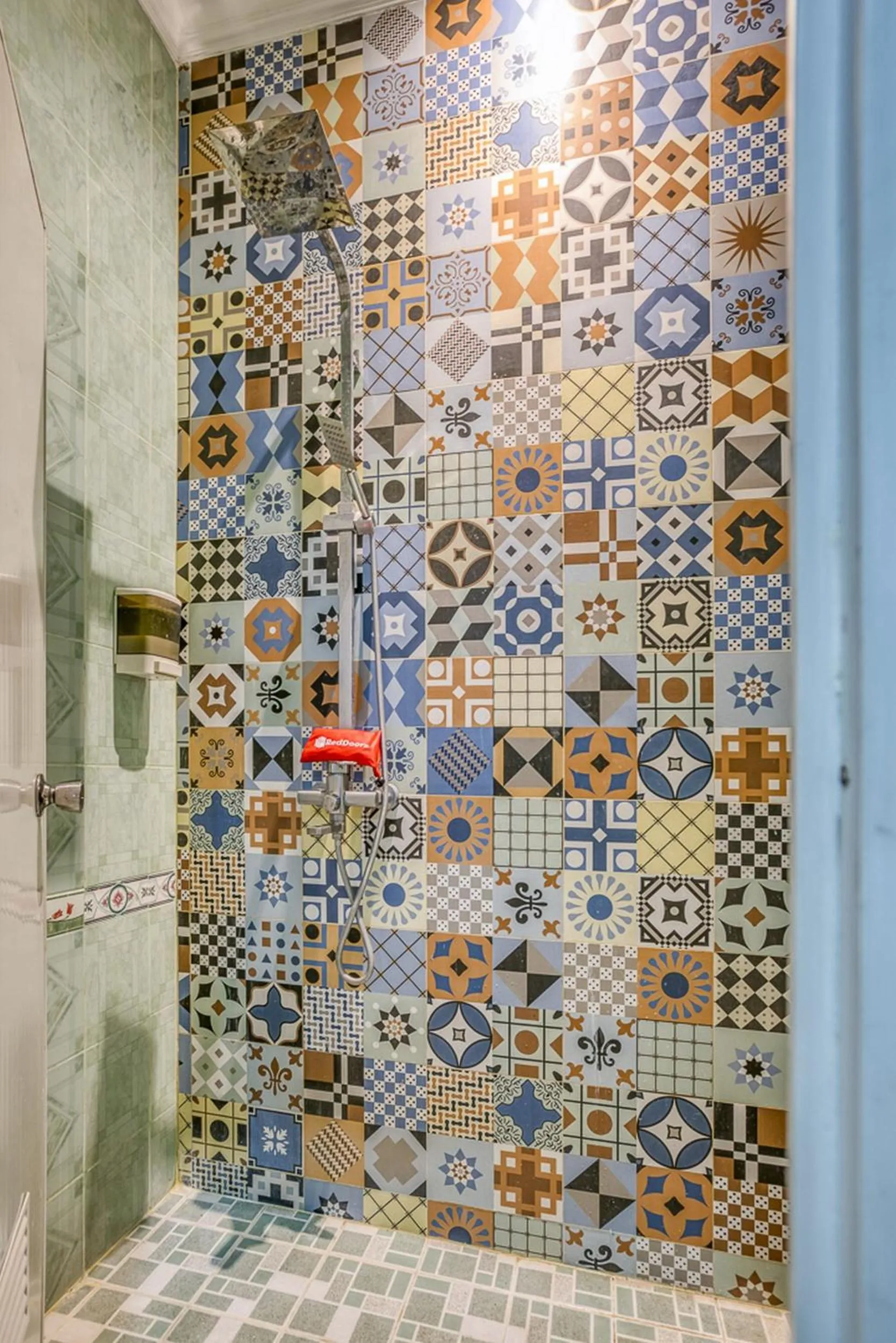 RedDoorz Hostel @ Feliz Noche Cengkareng