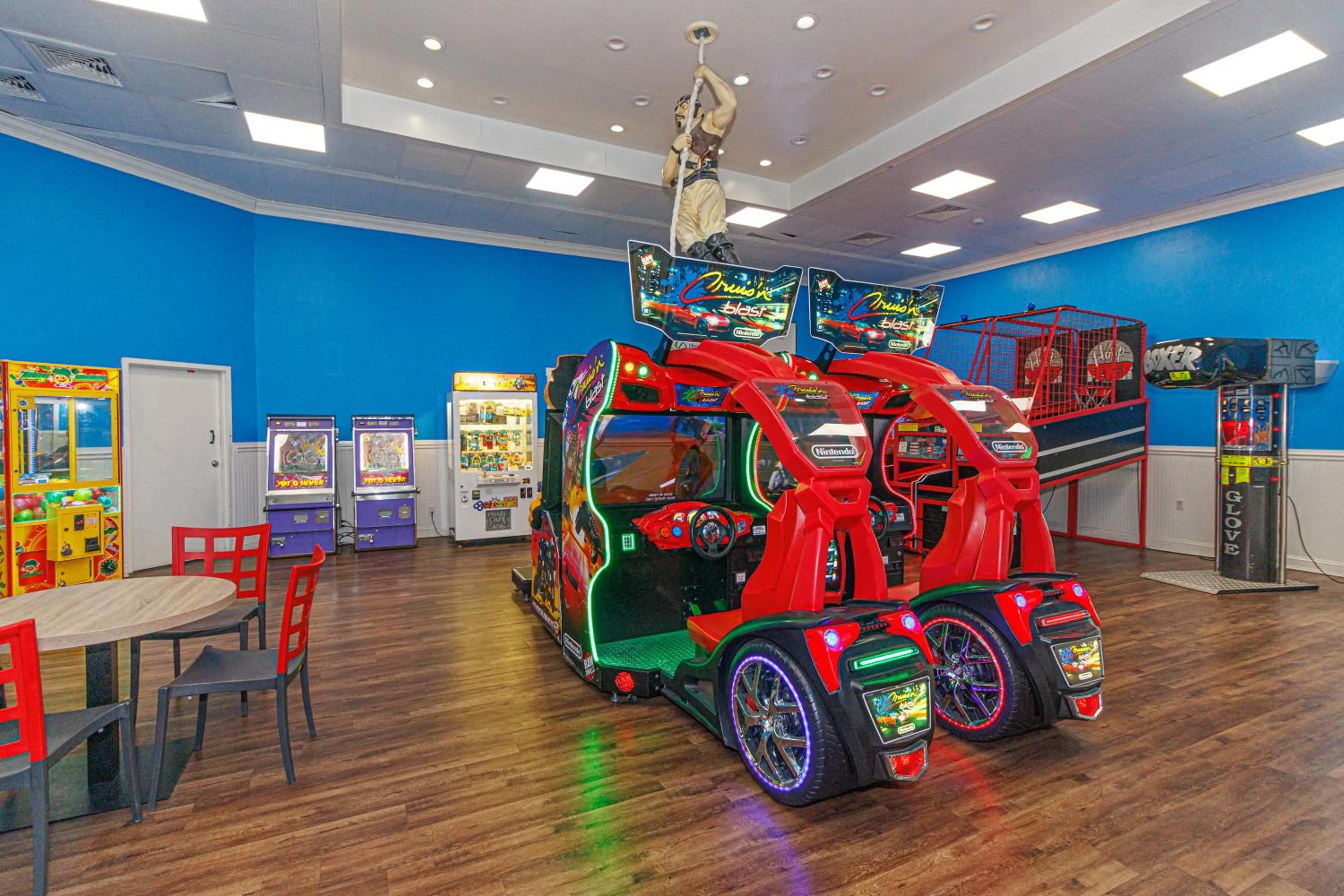 Game Room in Sand Dunes 2428