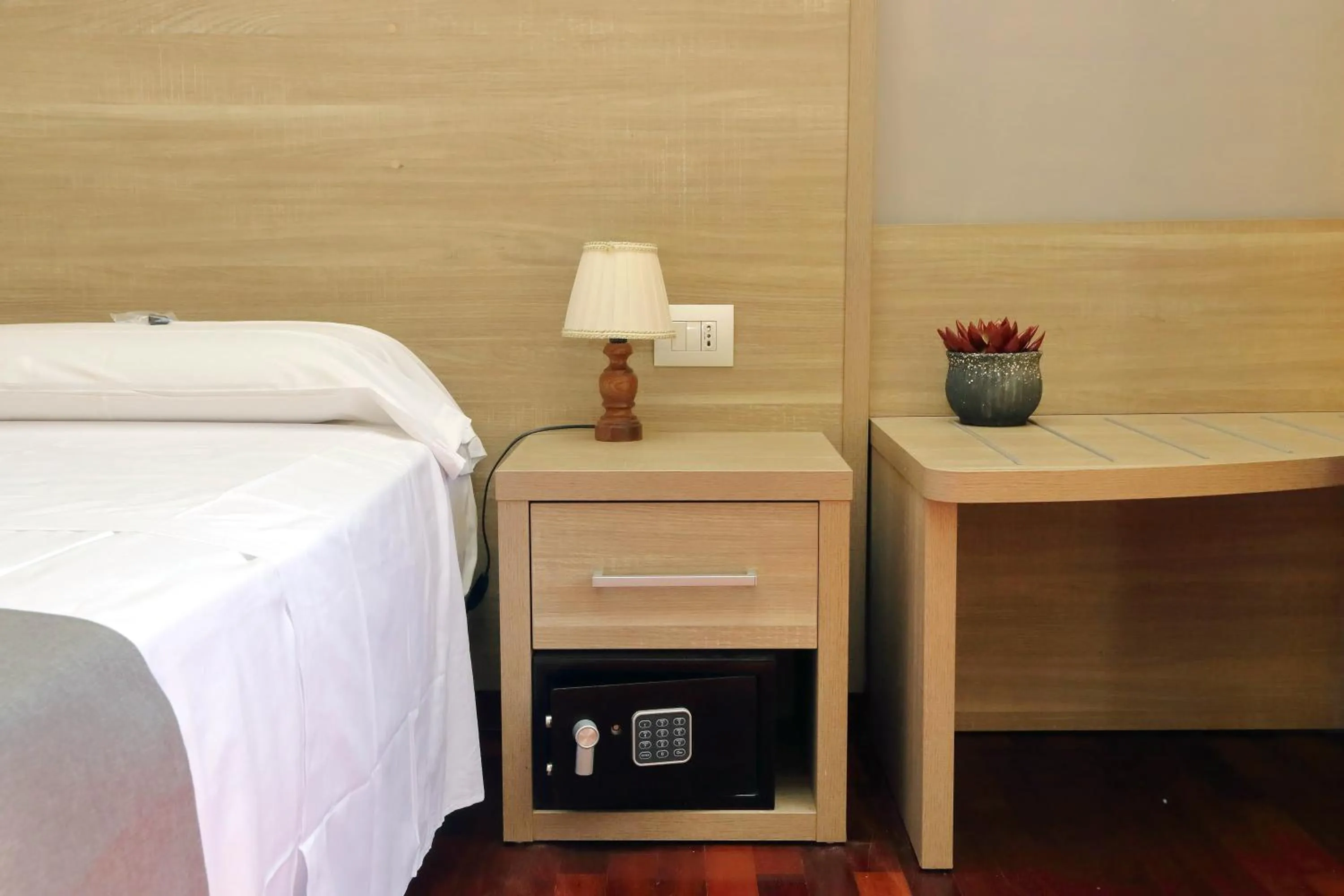 Decorative detail, Bed in LHG Comfy Rooms