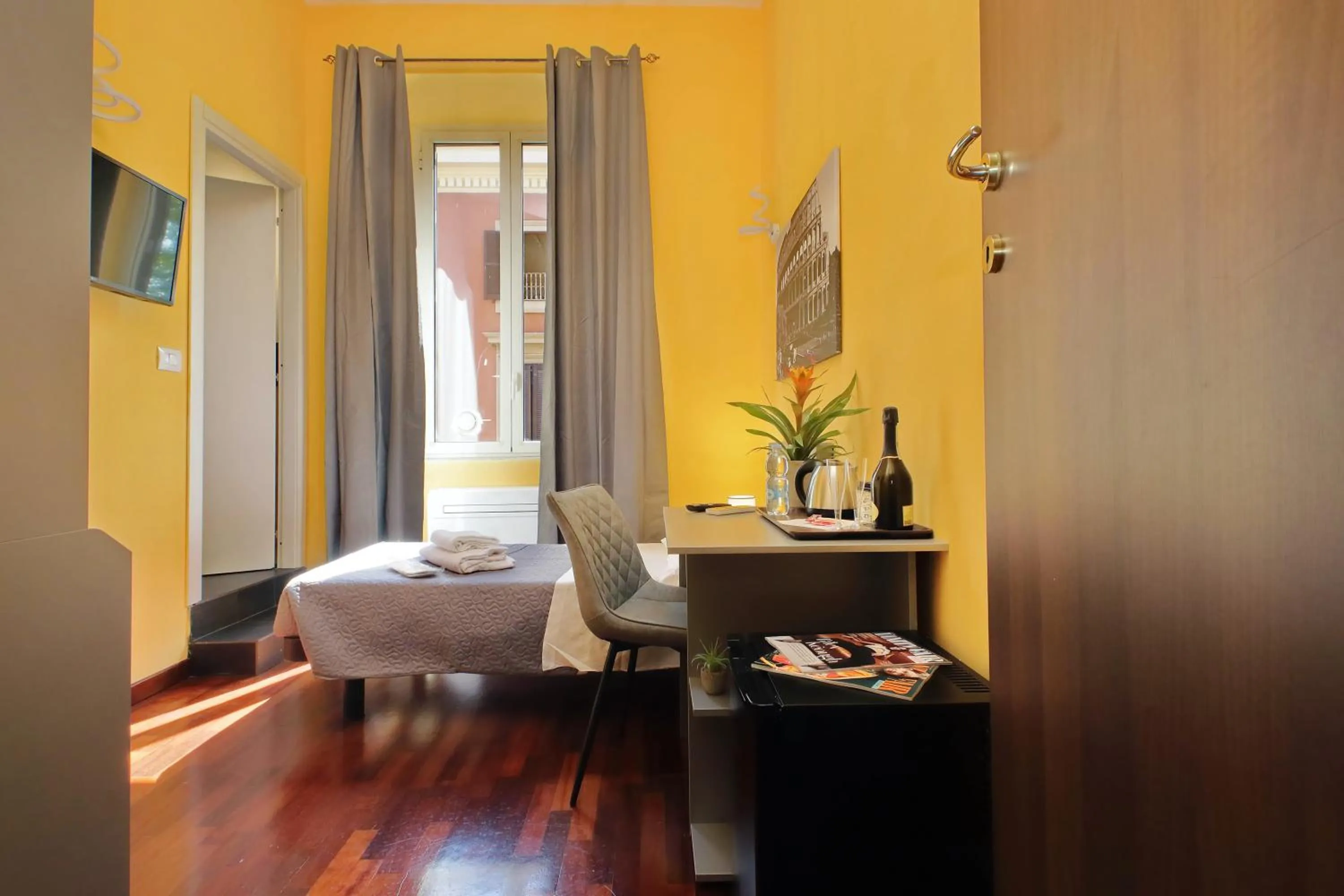 View (from property/room), Bed in LHG Comfy Rooms