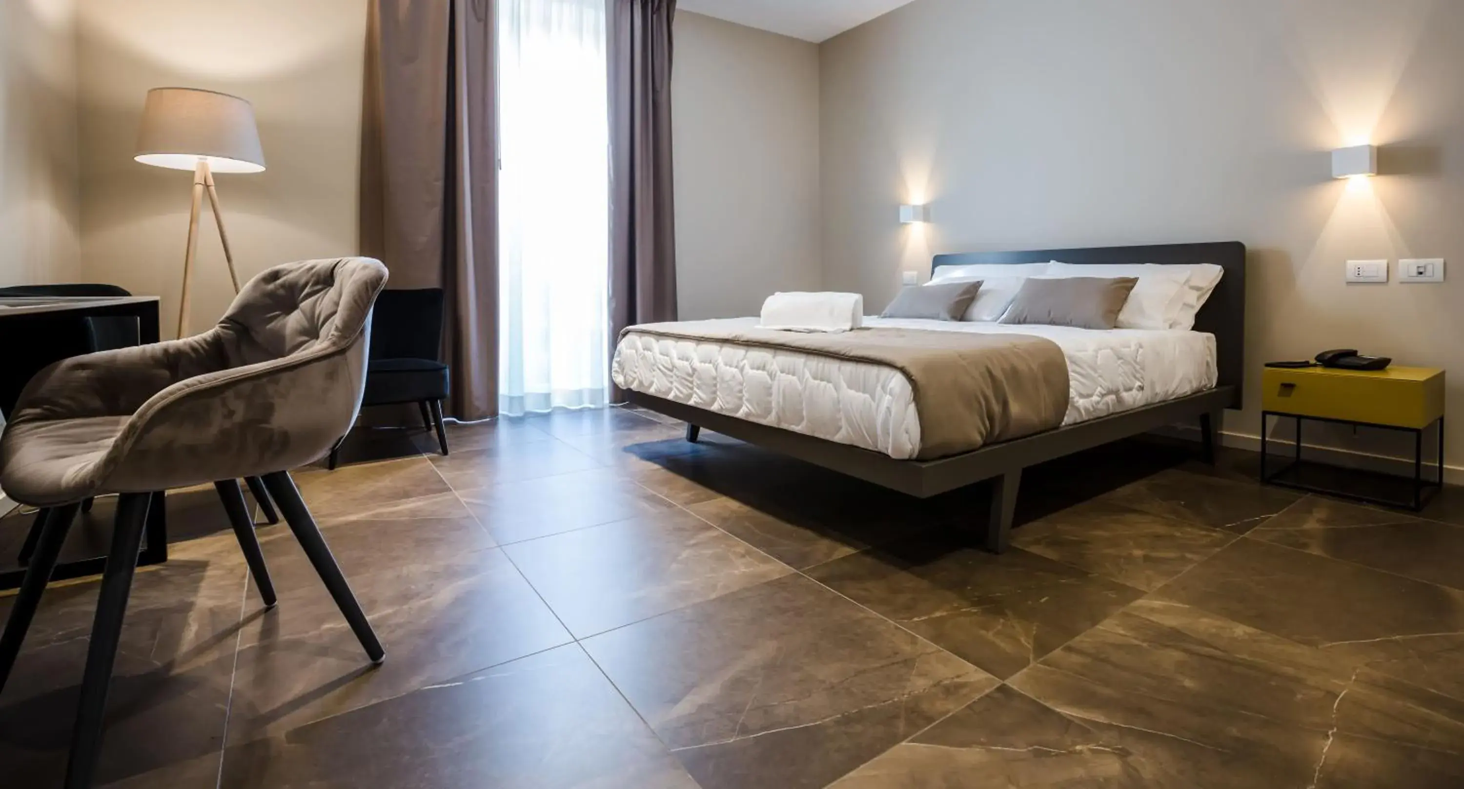 Superior Double Room with Balcony in Plebis - B&B in Sicilia nel centro storico di Catania Superior Double Room with Balcony in Plebis - B&B in Sicilia nel centro storico di Catania