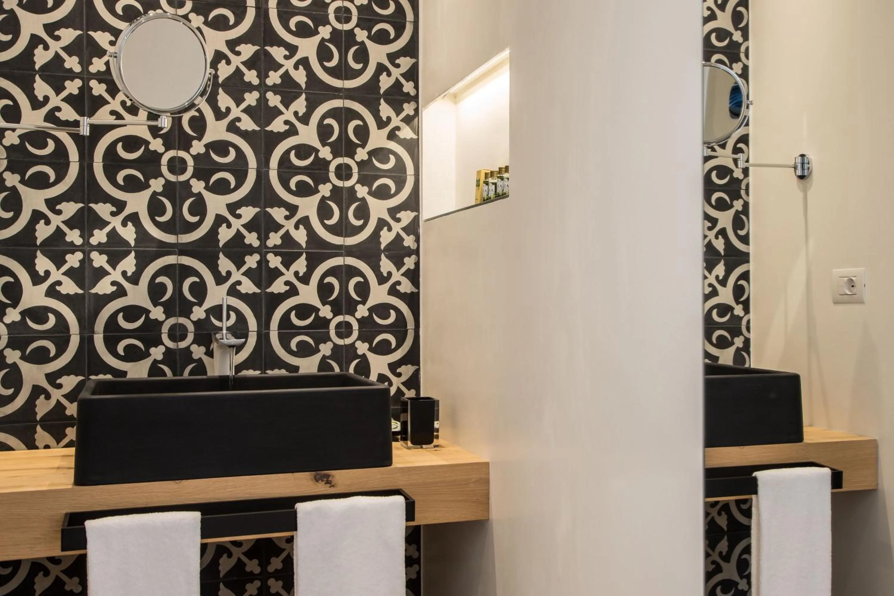 Bathroom in Plebis - B&B in Sicilia nel centro storico di Catania