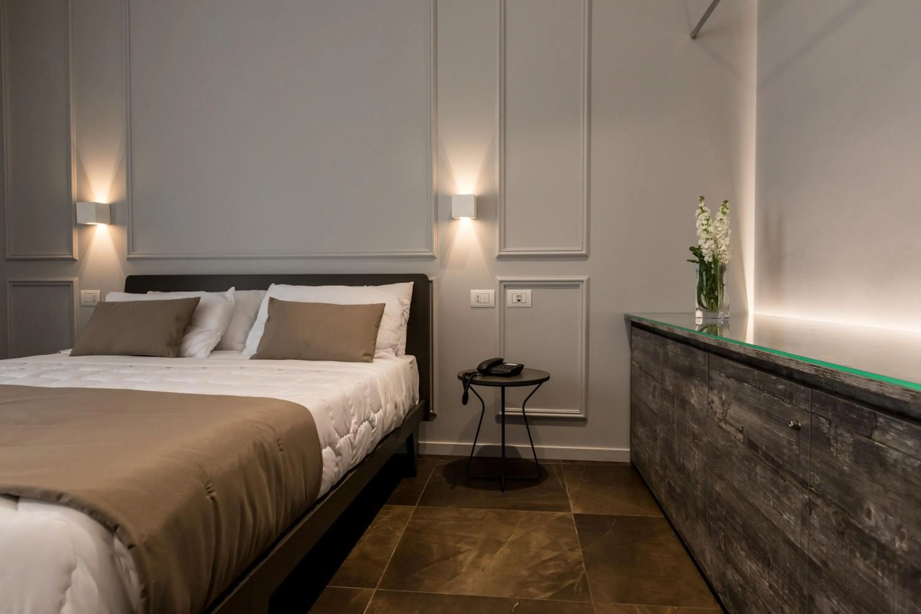 Decorative detail, Bed in Plebis - B&B in Sicilia nel centro storico di Catania