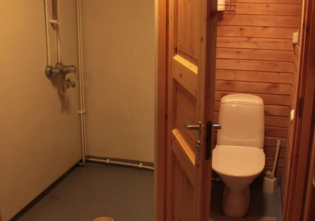 Toilet in Löydön Kartano