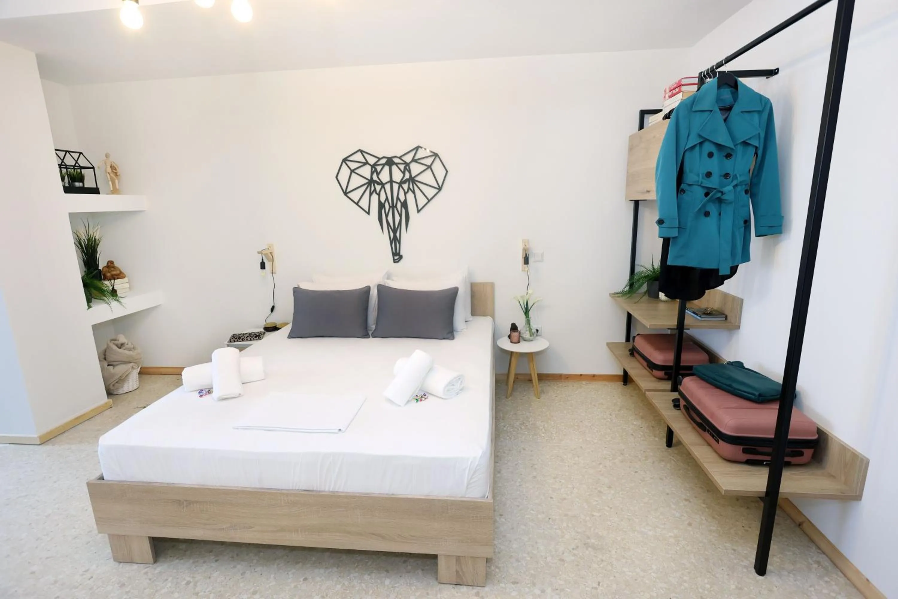 Photo of the whole room, Bed in Old Town Hall Suites and Apartments