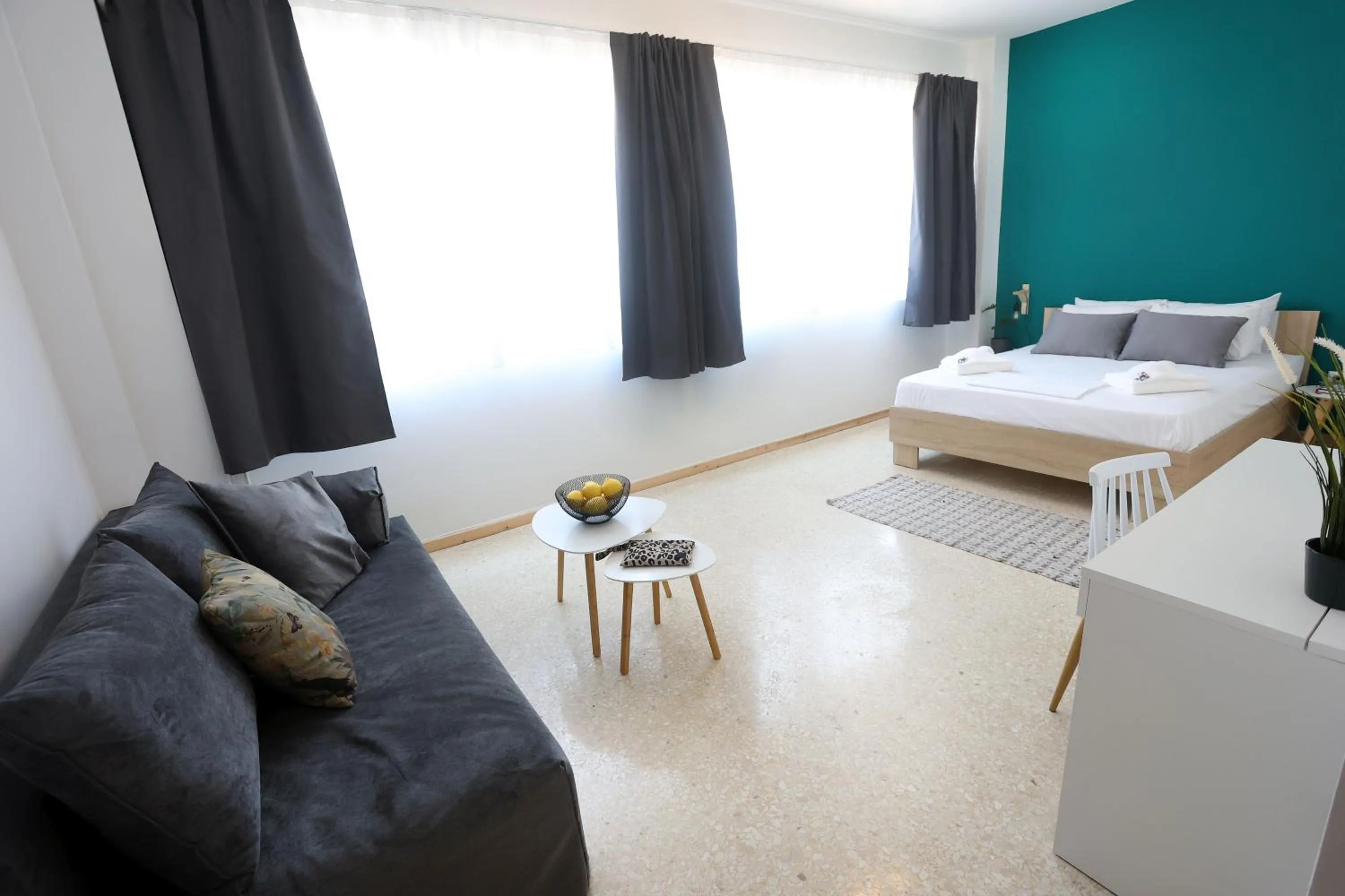 Photo of the whole room, Bed in Old Town Hall Suites and Apartments