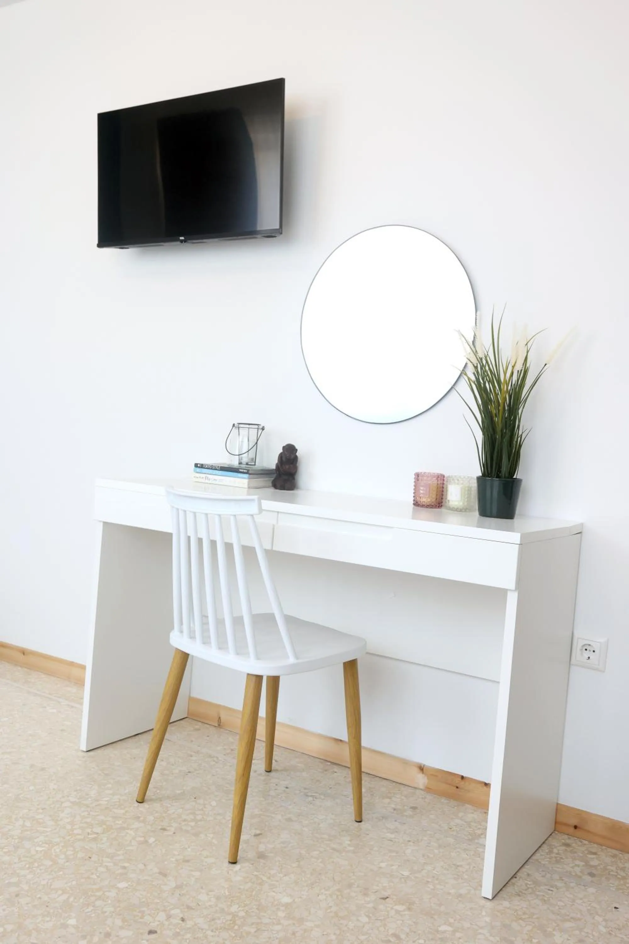 TV and multimedia in Old Town Hall Suites and Apartments