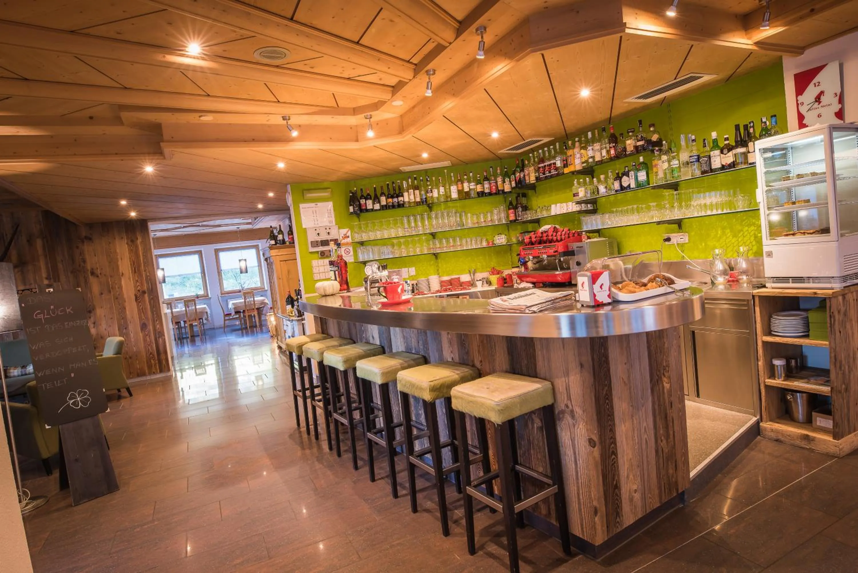 Lounge or bar in Mountain Living Apartments