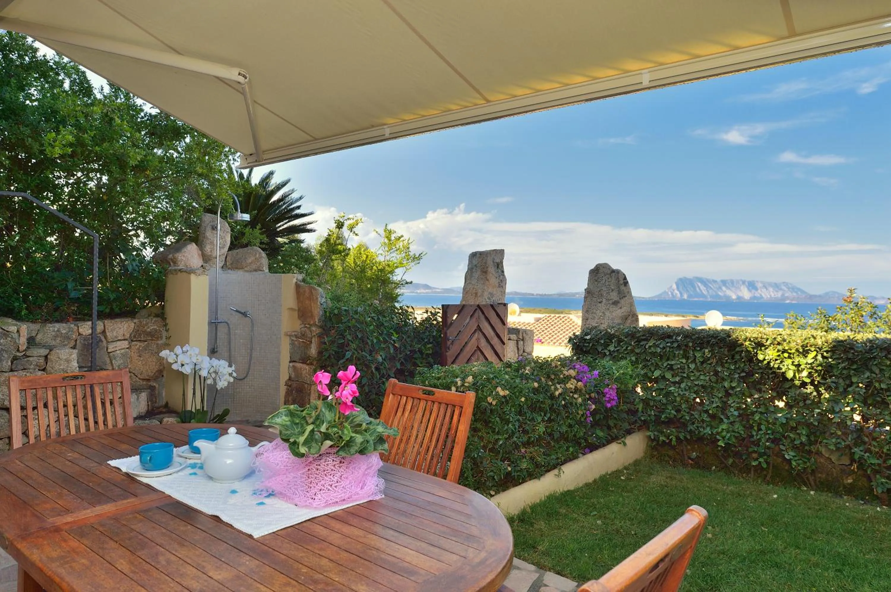 Garden in Villa Isuledda Beach