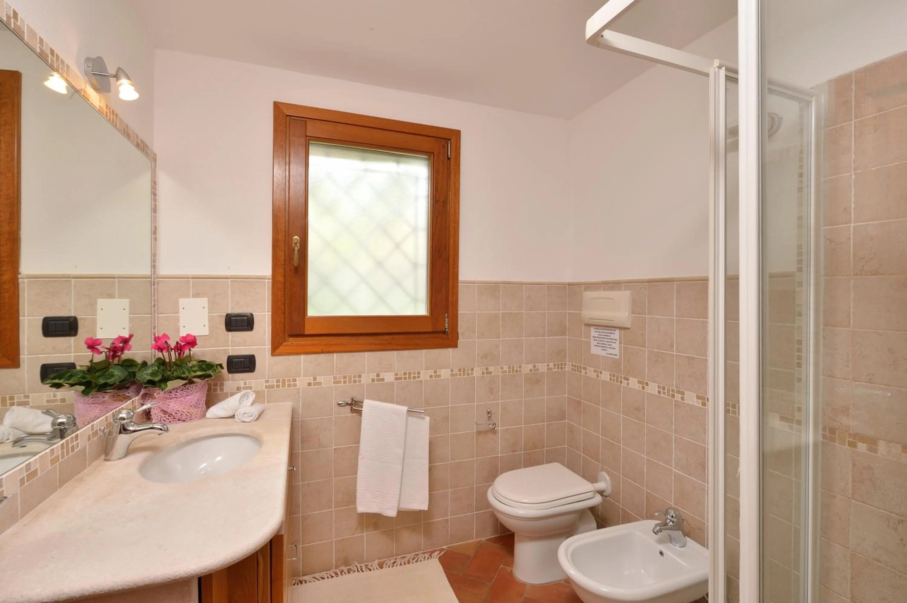 Bathroom in Villa Isuledda Beach