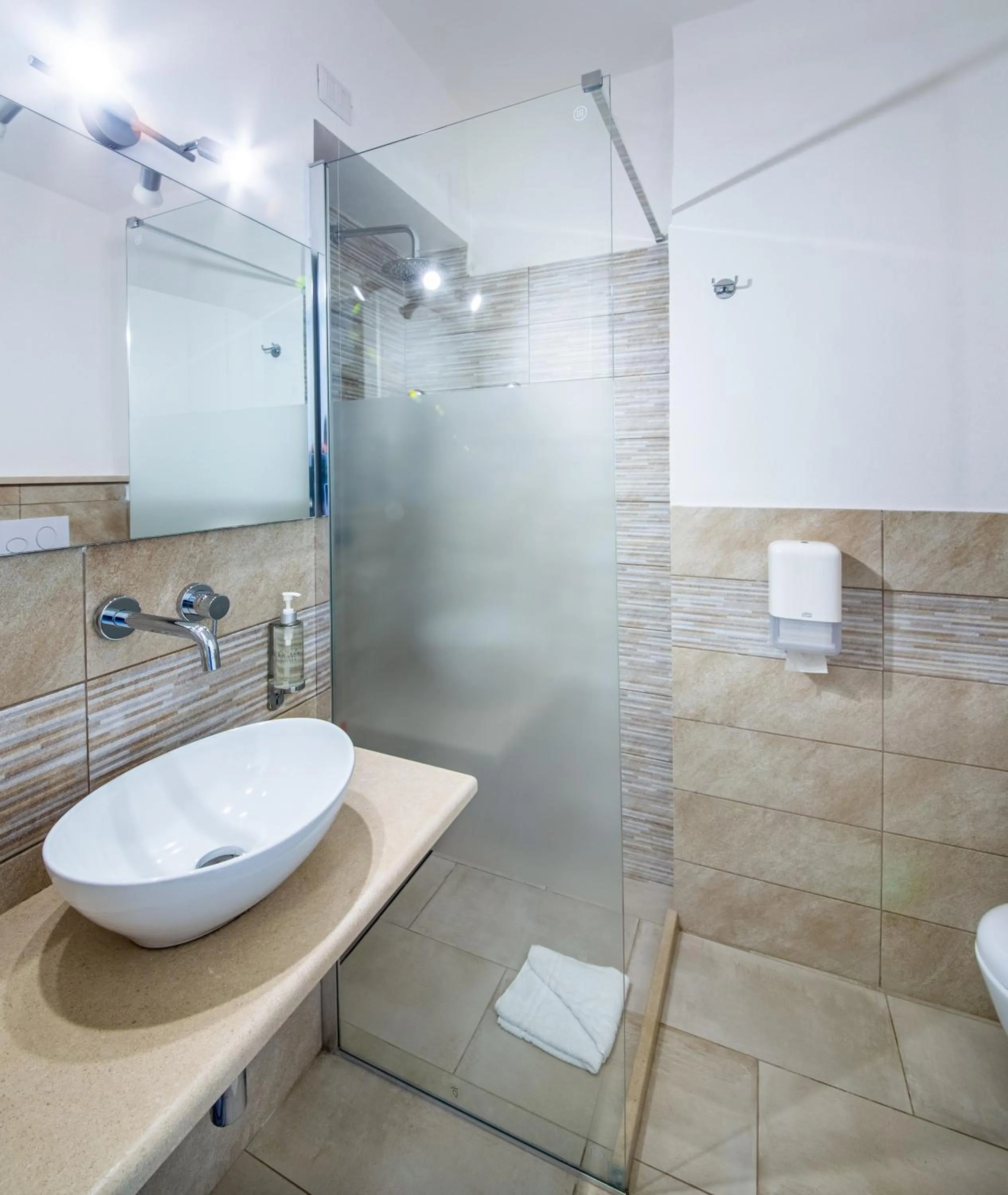 Shower in Hotel Castello