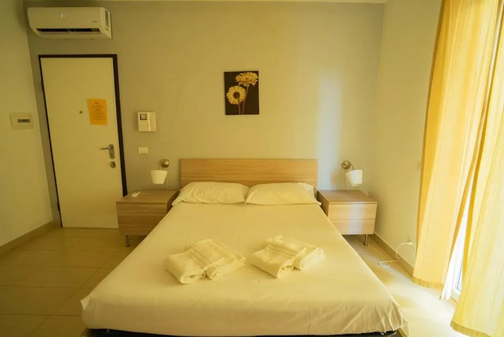 Bed in Isa Residence Fiumicino Airport