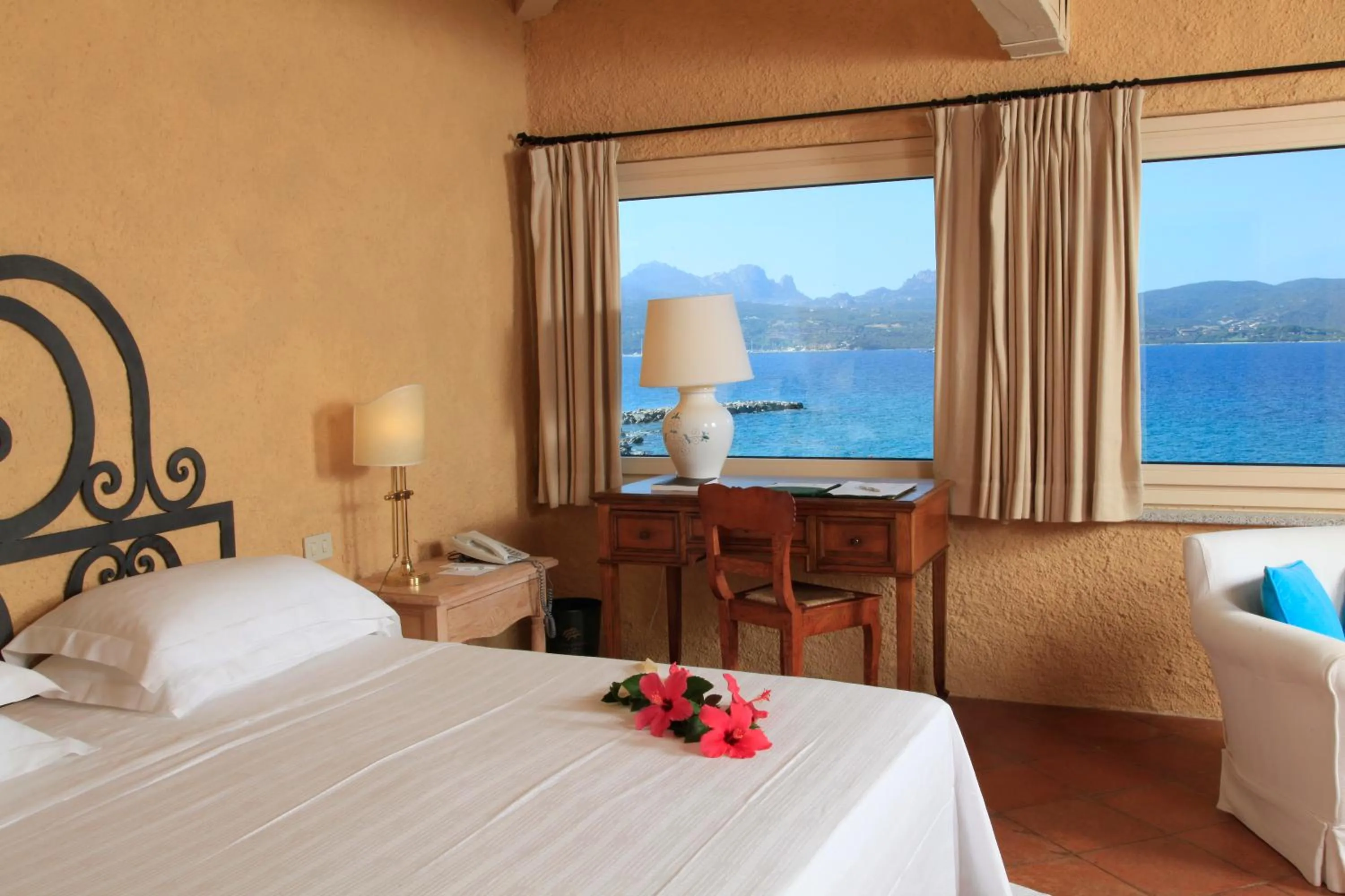 View (from property/room), Bed in Hotel Sporting