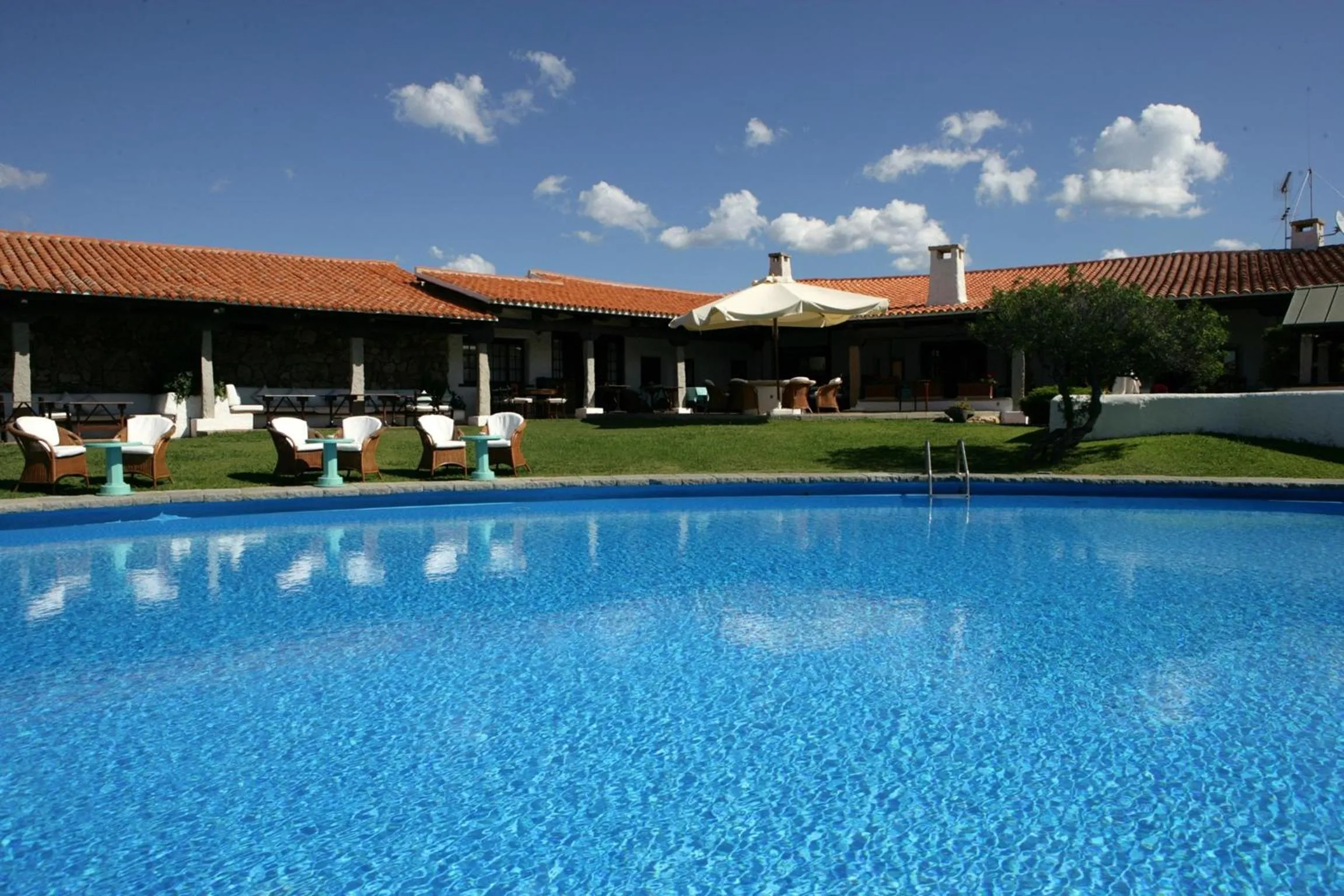 Swimming pool in Hotel Sporting