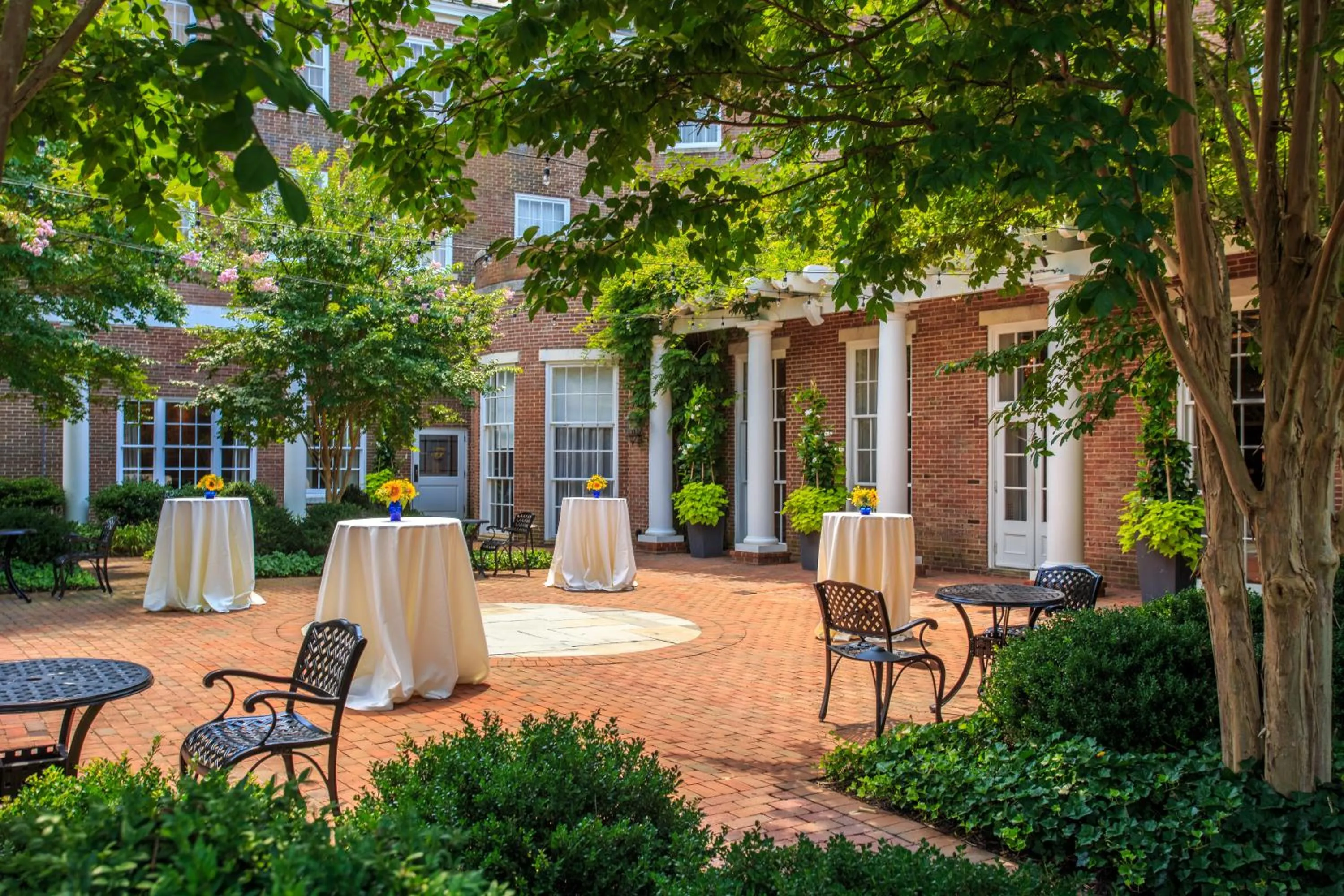 Patio in The Tidewater Inn