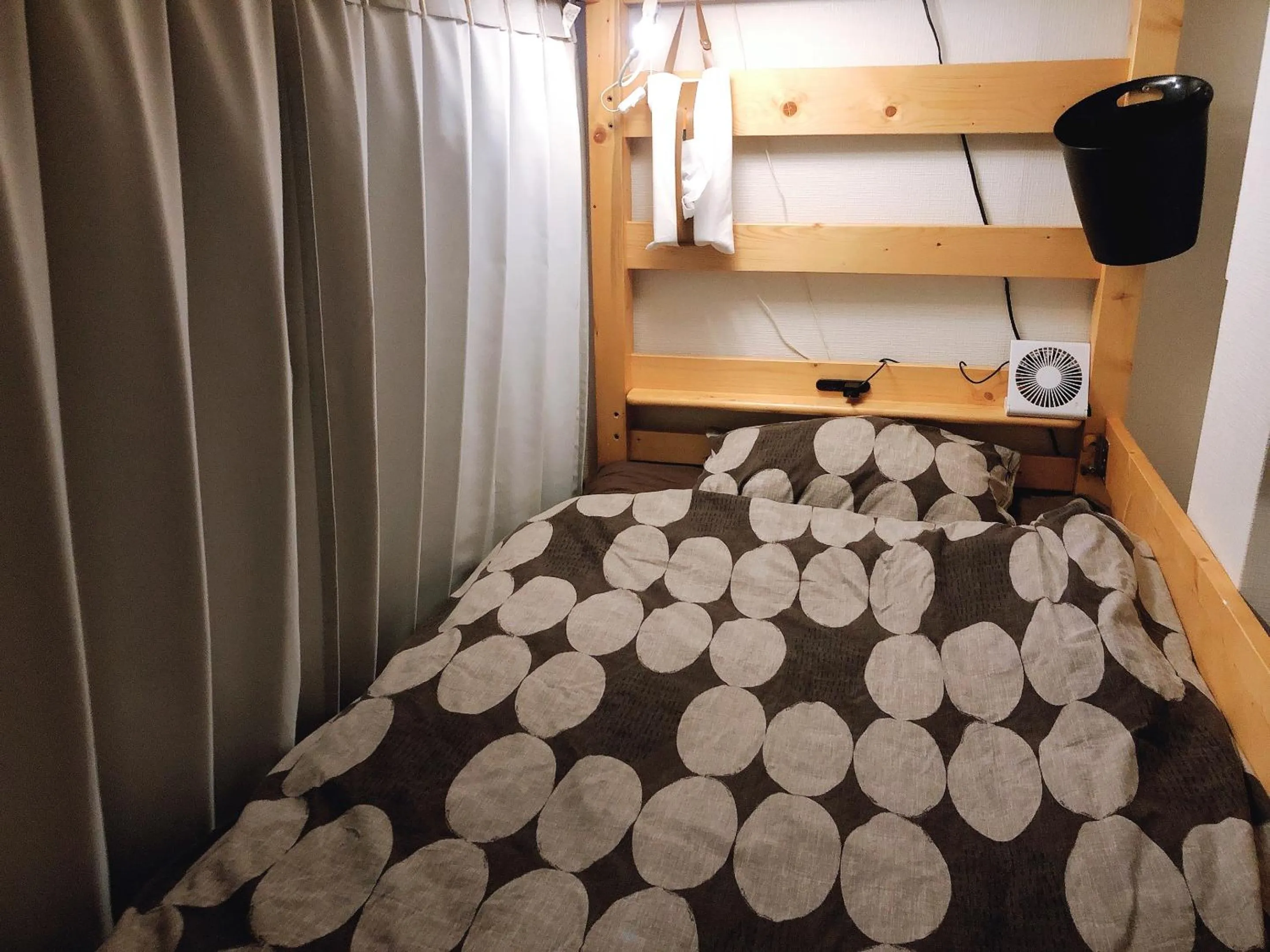 bunk bed, Bed in TOP EDGE HOSTEL Koenji