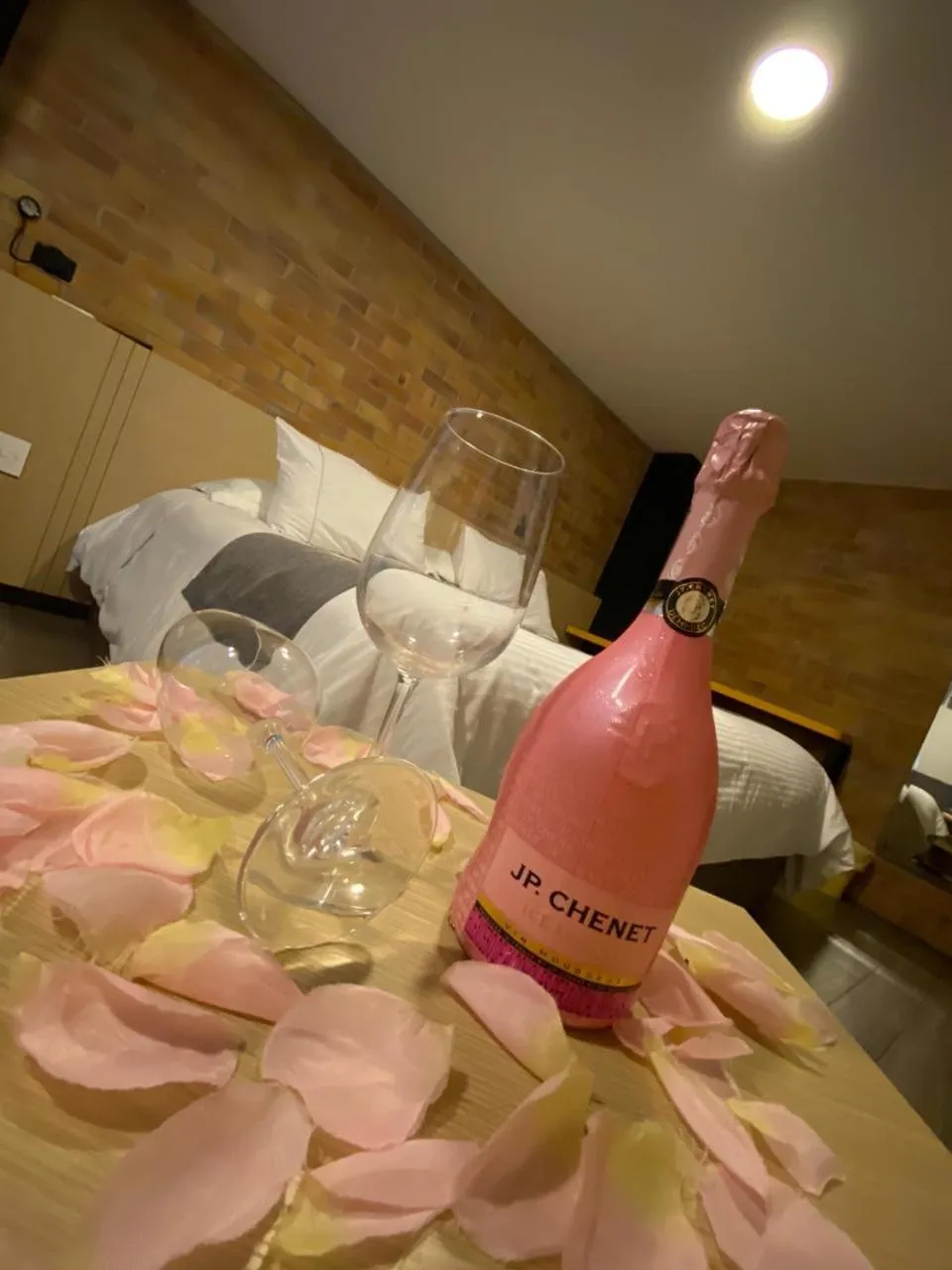 Property building in Hotel D' Leon