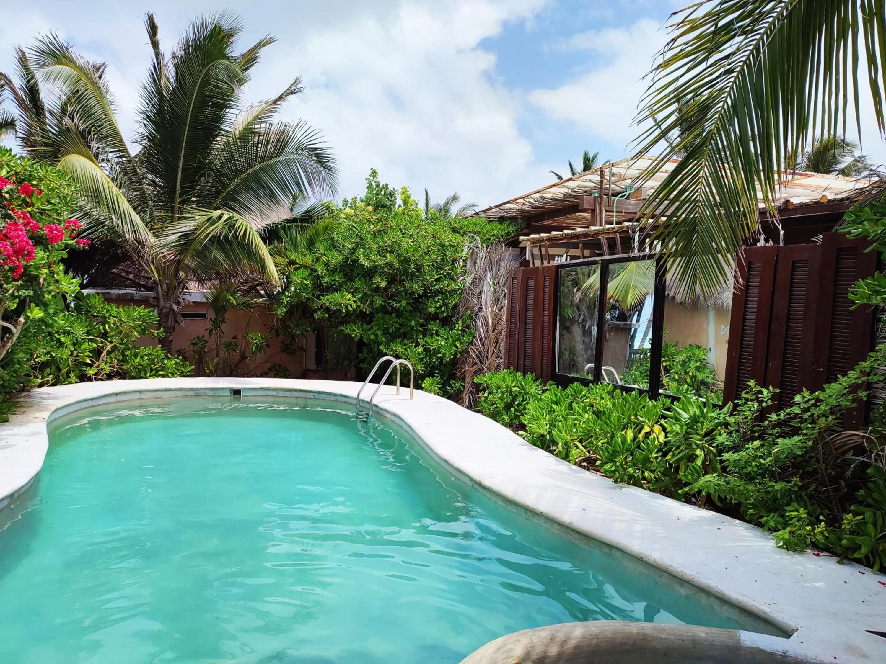 Swimming pool in Villa Las Estrellas Tulum - located at the party zone