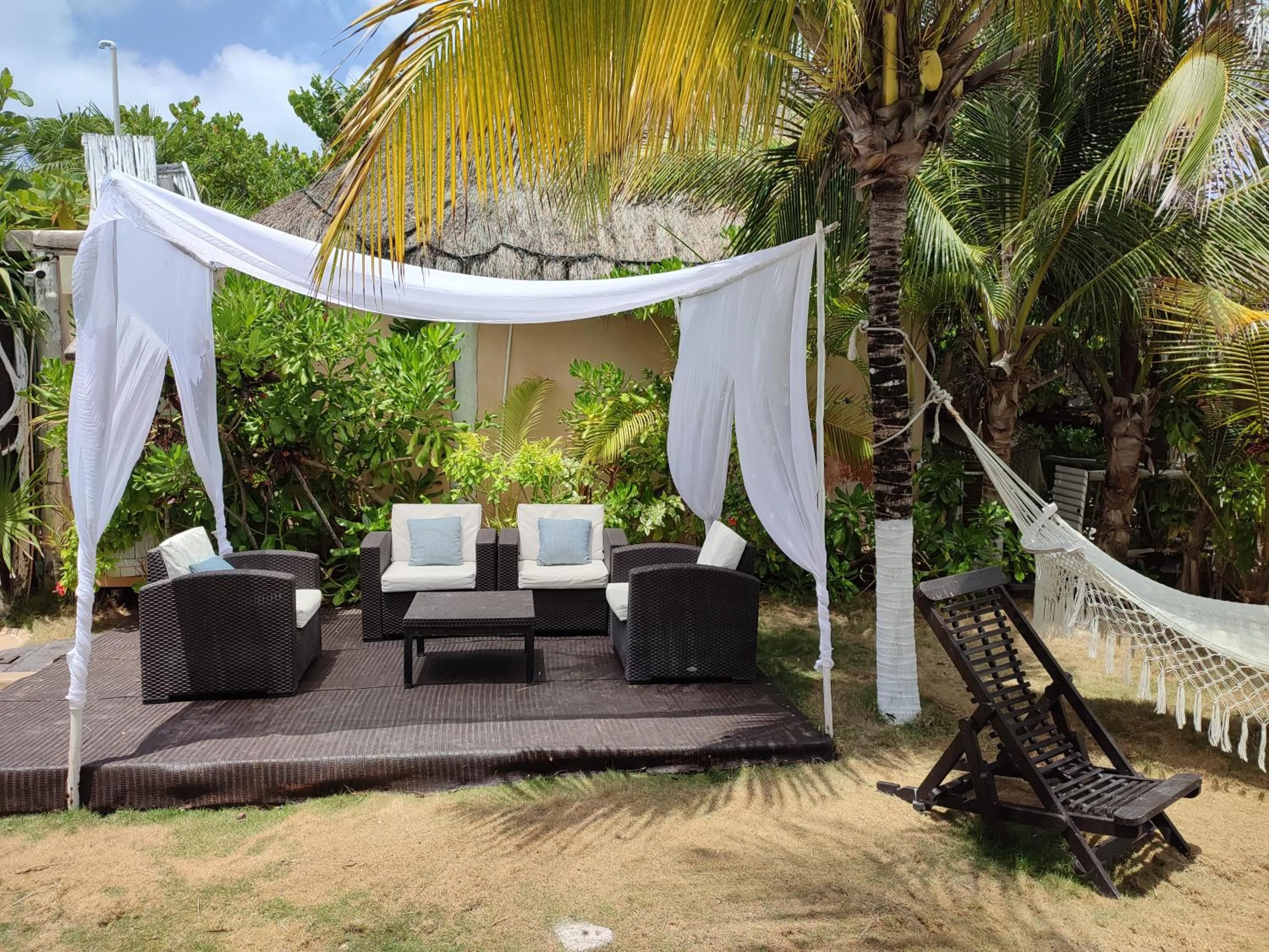 Area and facilities in Villa Las Estrellas Tulum - located at the party zone