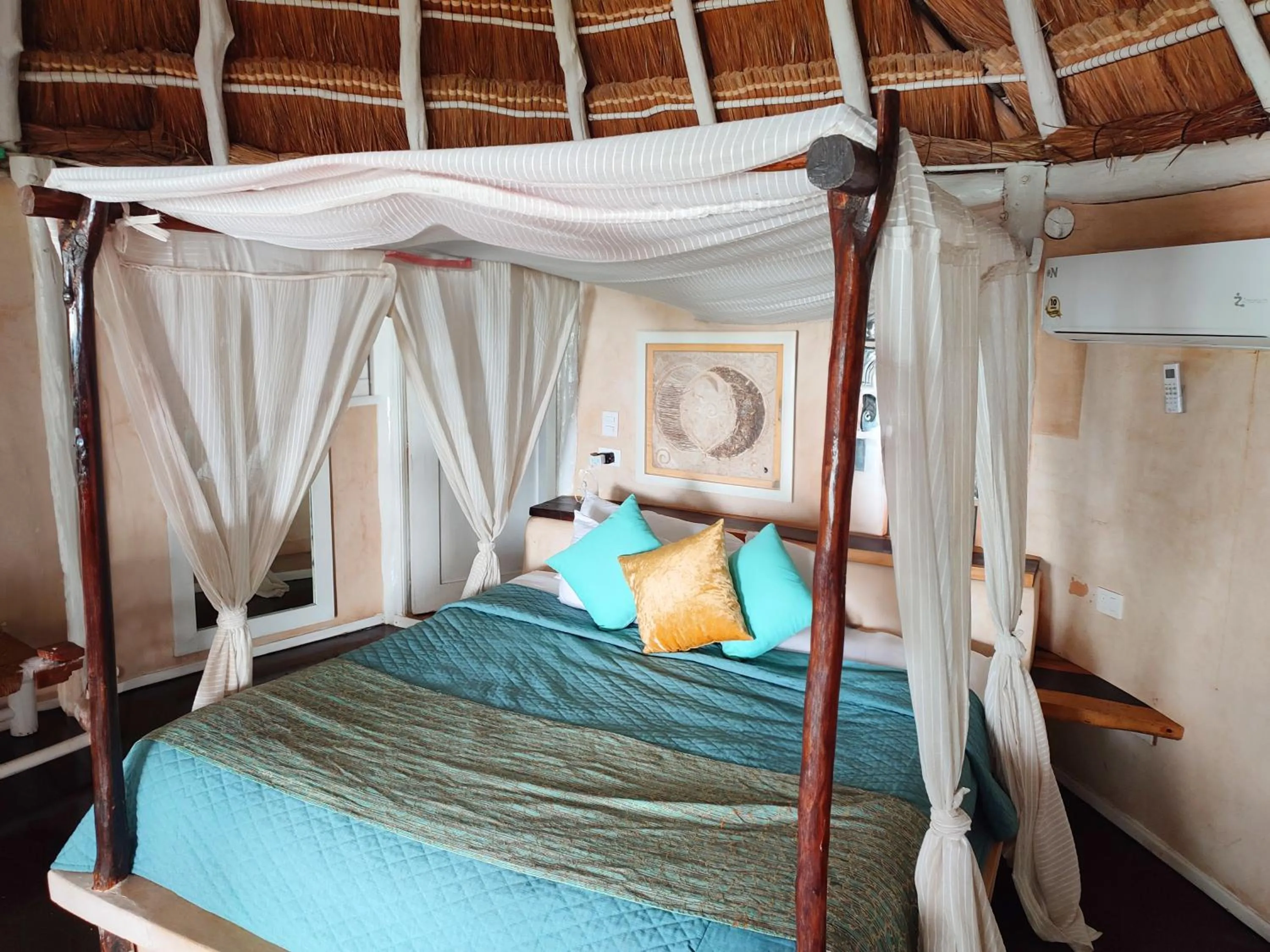 Bed in Villa Las Estrellas Tulum - located at the party zone