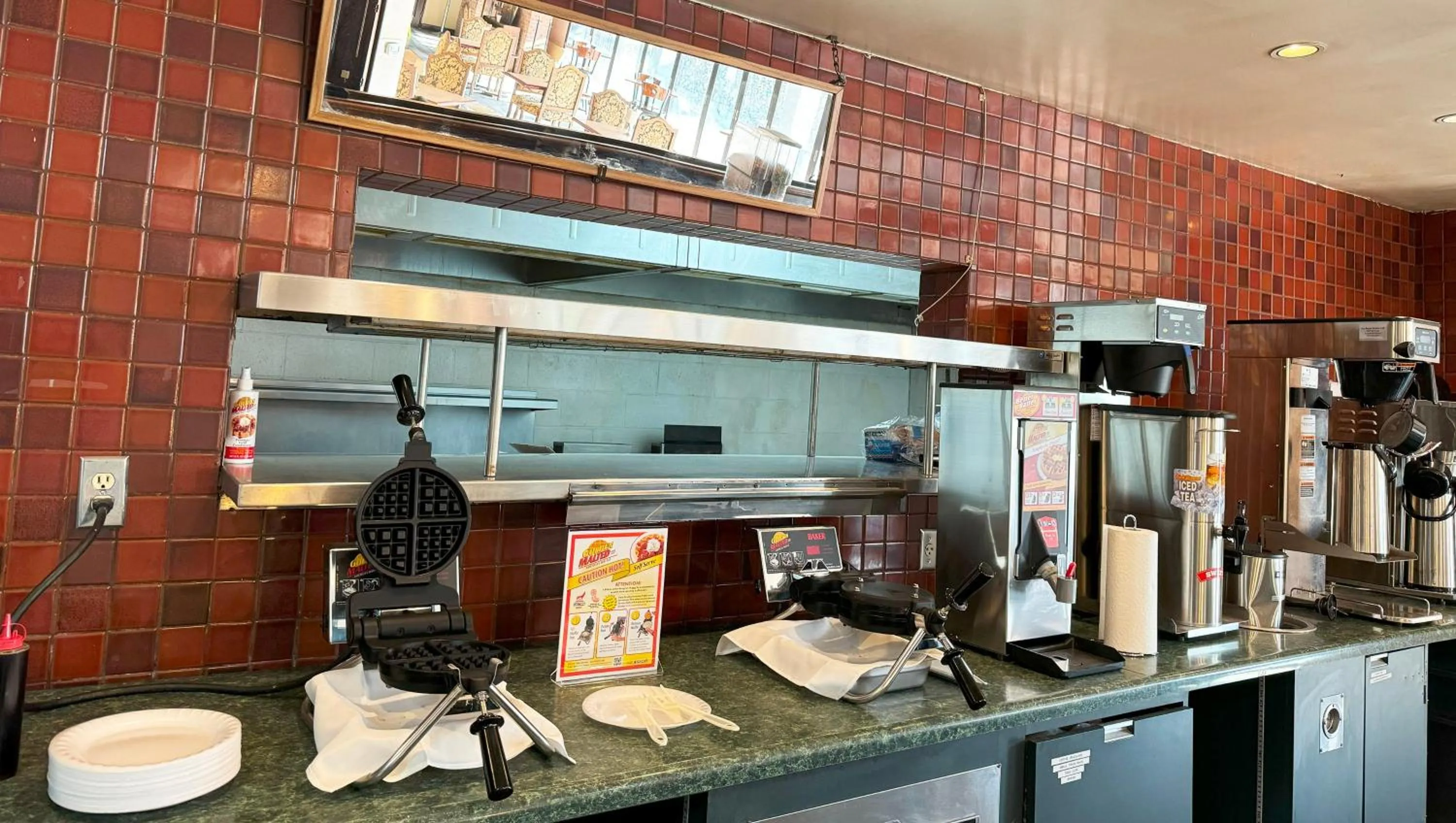 Breakfast in Magnuson Grand Hotel and Conference Center Tyler