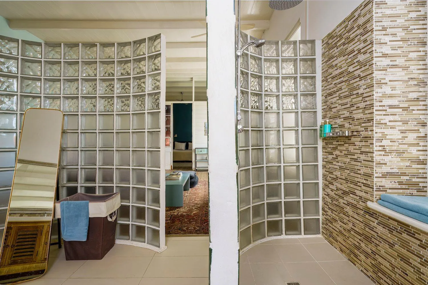 Bathroom, Bed in Villa Tokara