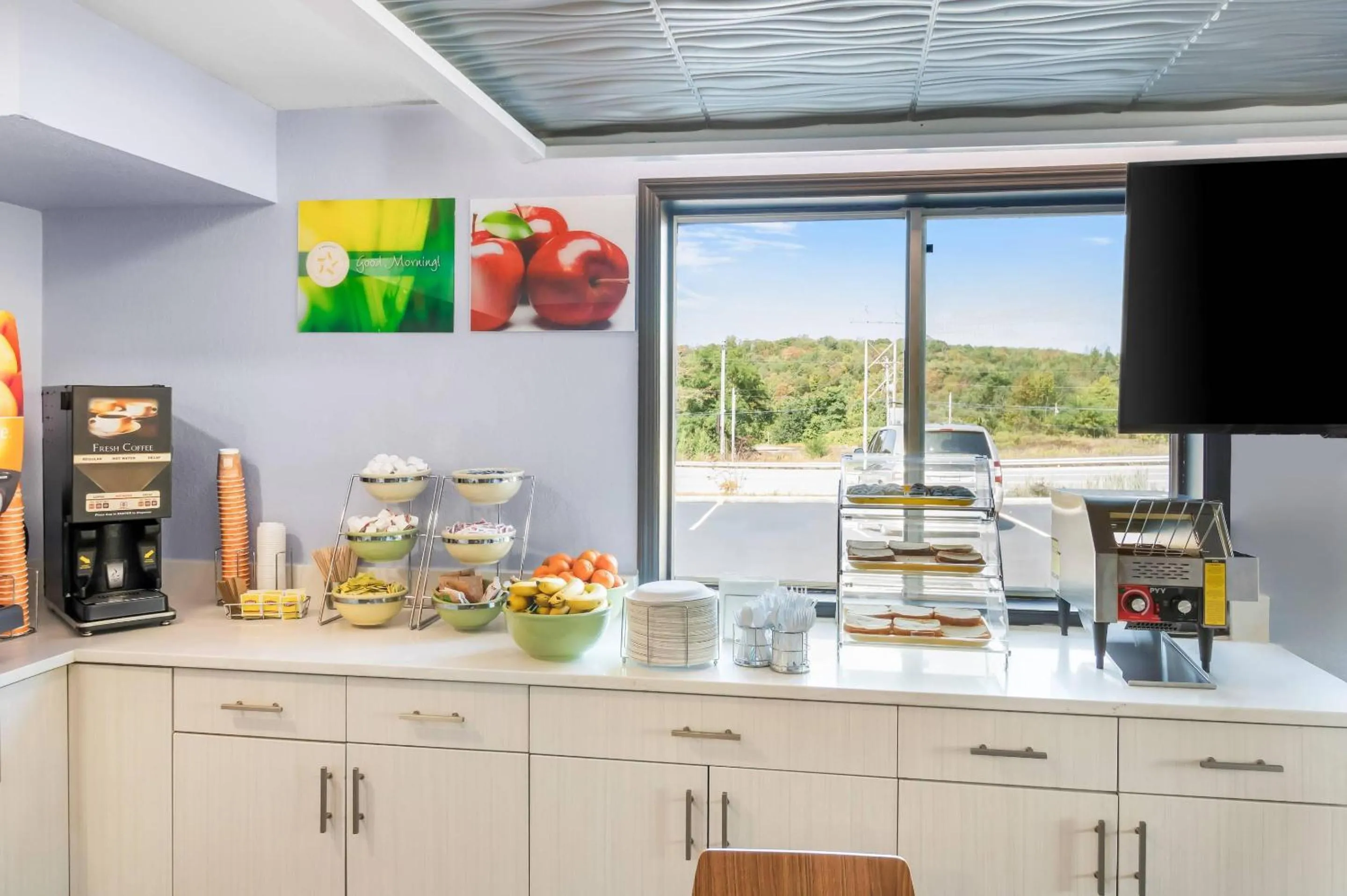 Breakfast in Quality Inn Johnstown