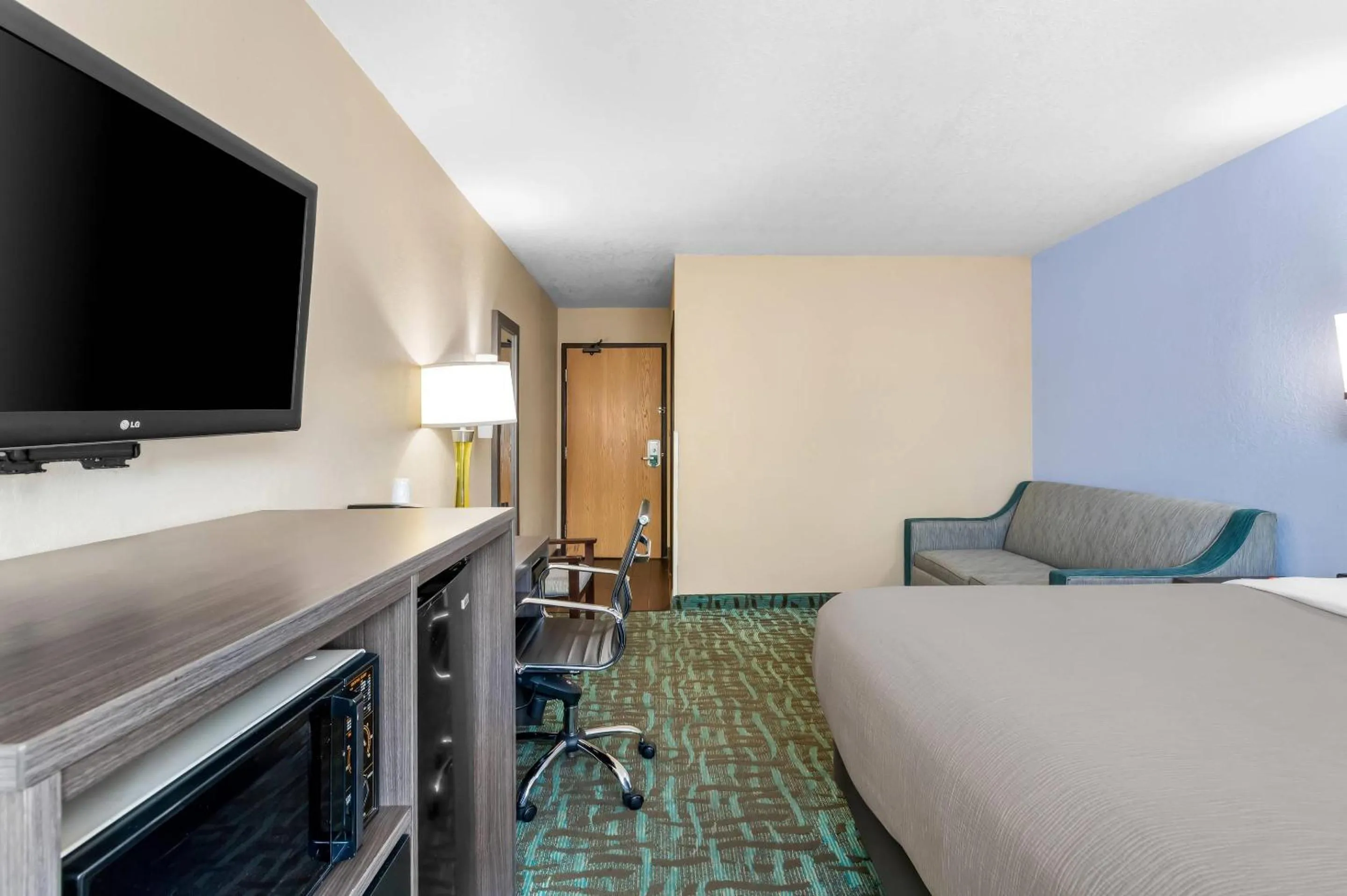 Bedroom, Bed in Quality Inn Johnstown