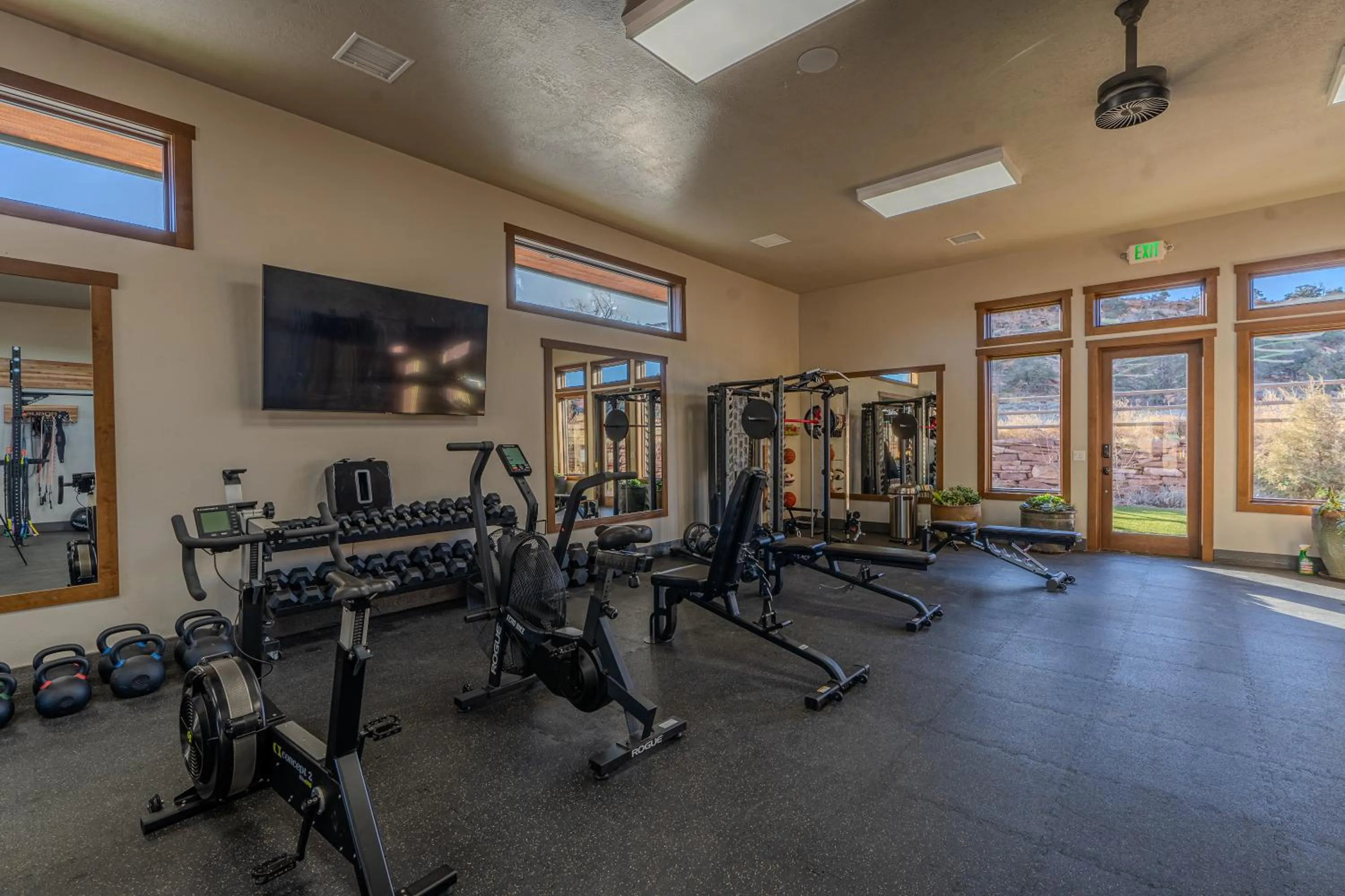 Fitness centre/facilities in Cougar Ridge Resort