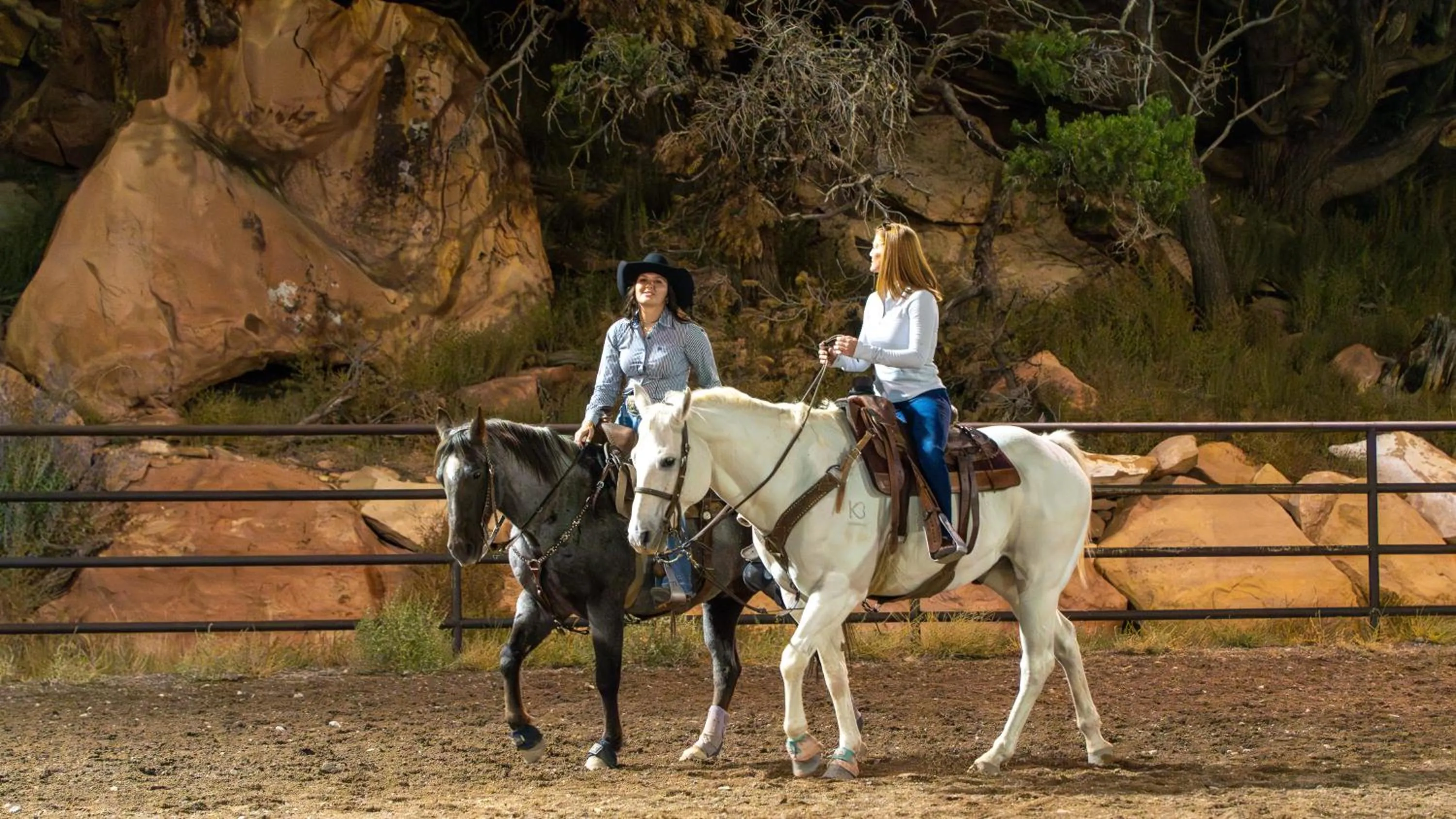 Horse-riding in Cougar Ridge Resort