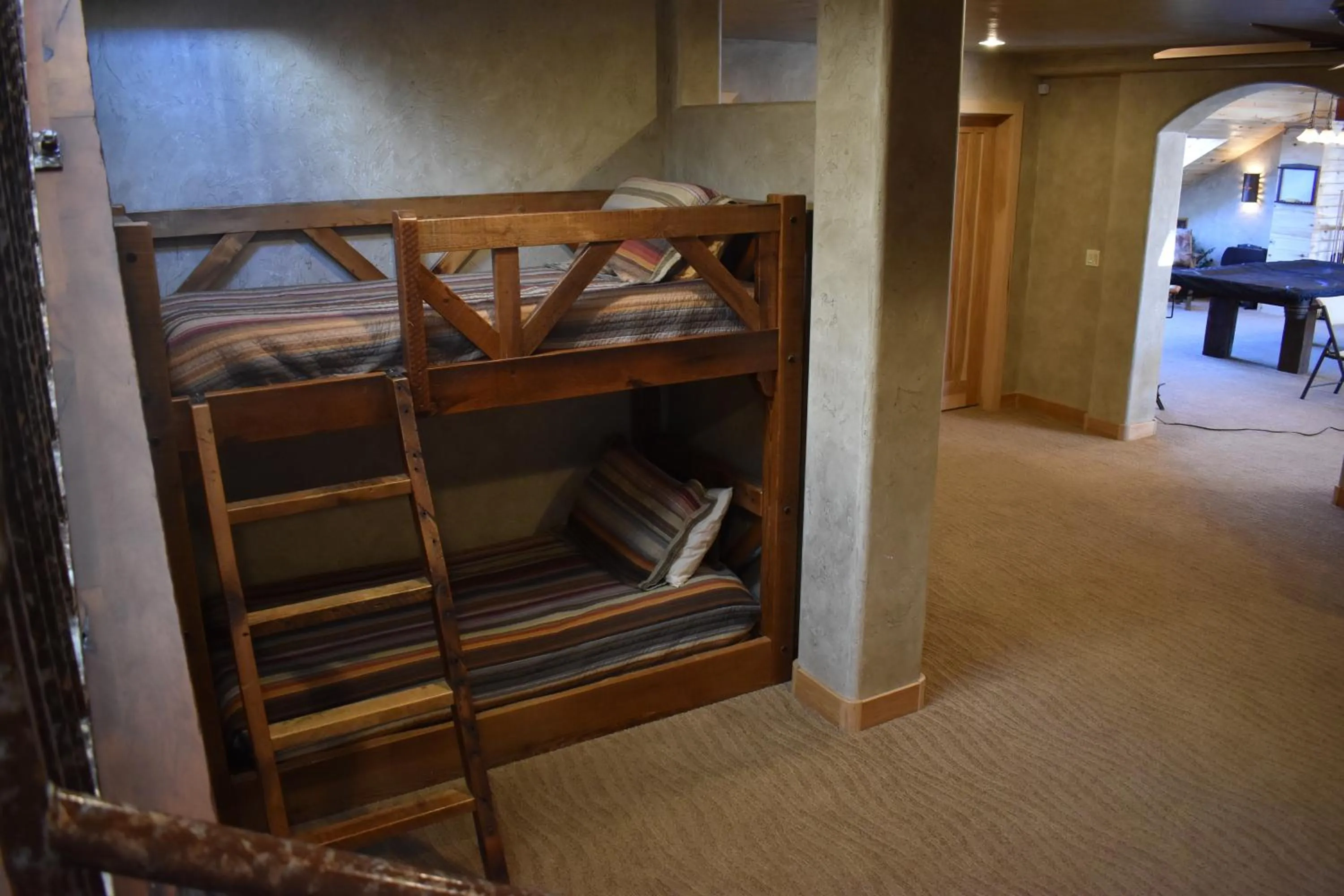 bunk bed, Bed in Cougar Ridge Resort
