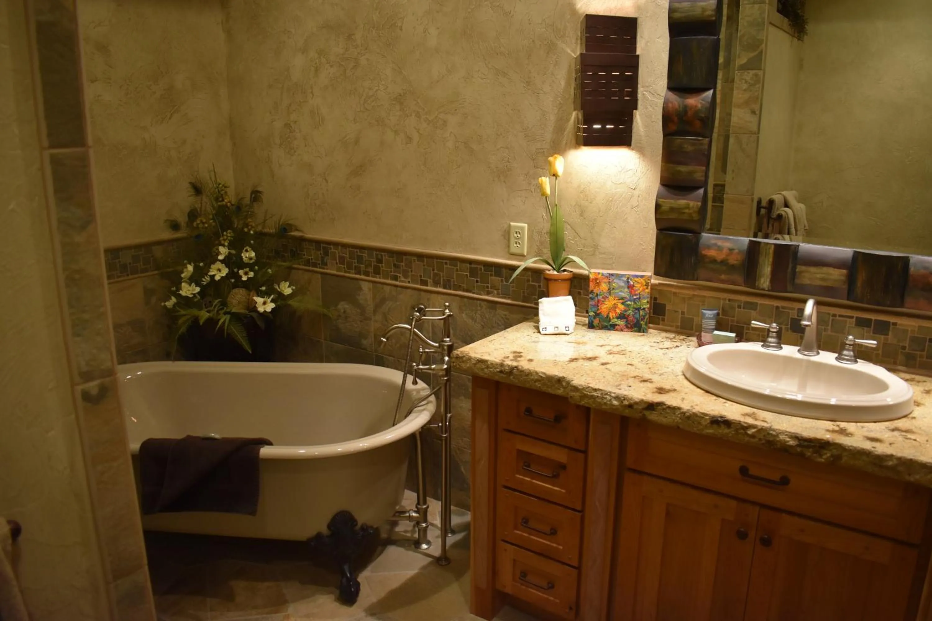 Bathroom in Cougar Ridge Resort