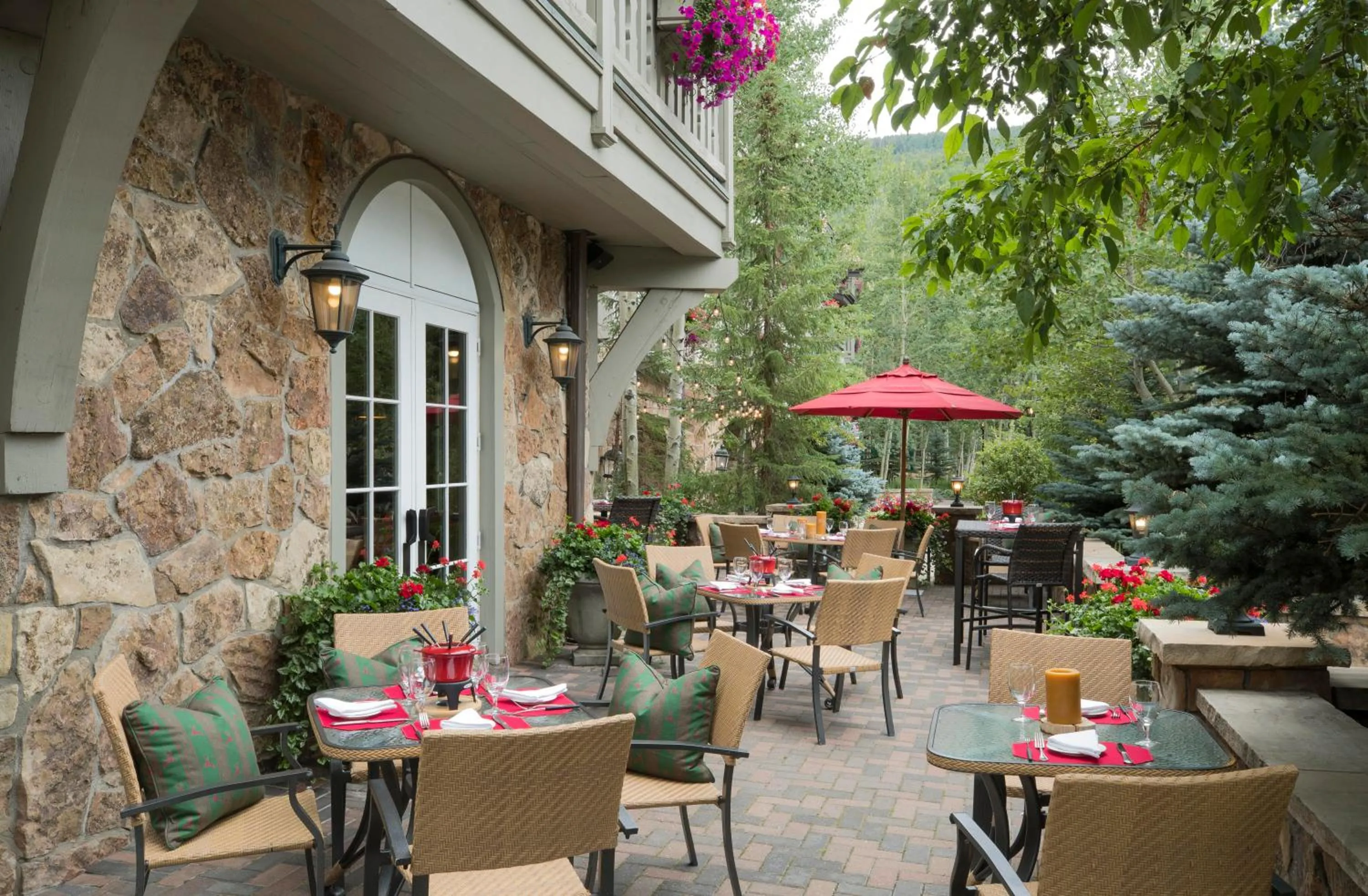 Restaurant/places to eat in Sonnenalp