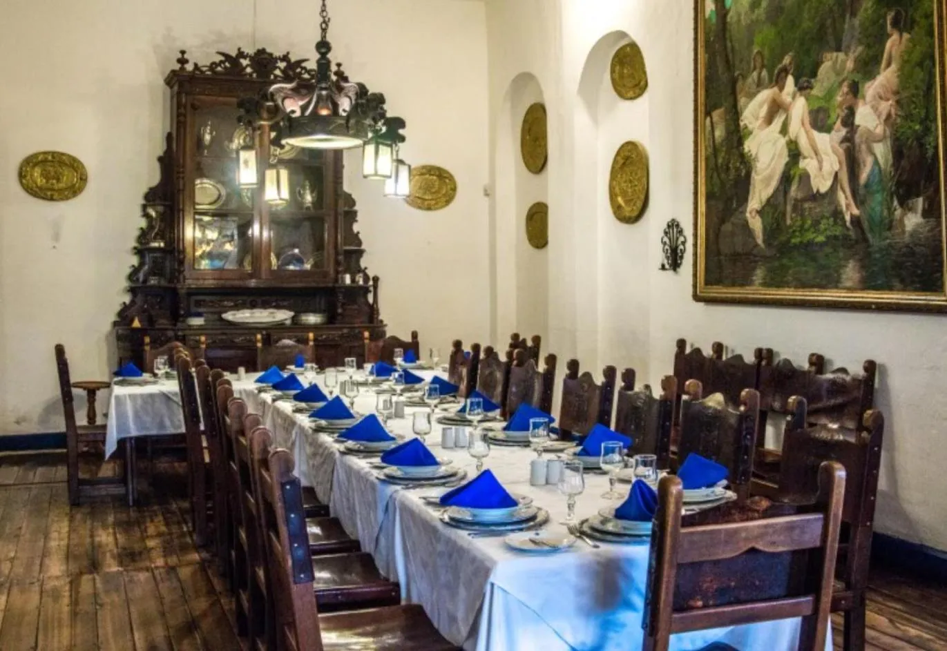 Restaurant/places to eat in Hostería Hacienda Pinsaqui