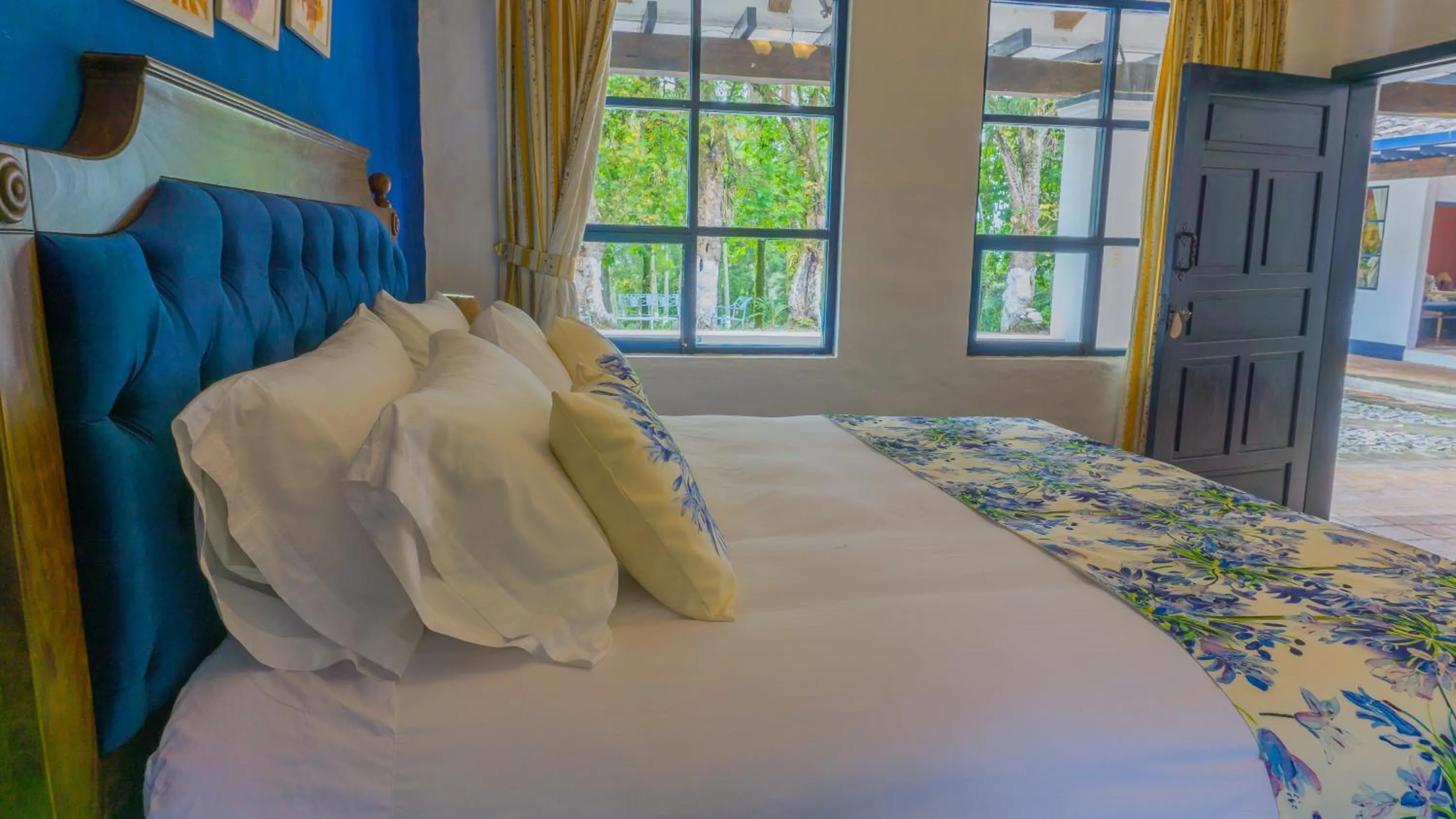 Bed in Hostería Hacienda Pinsaqui