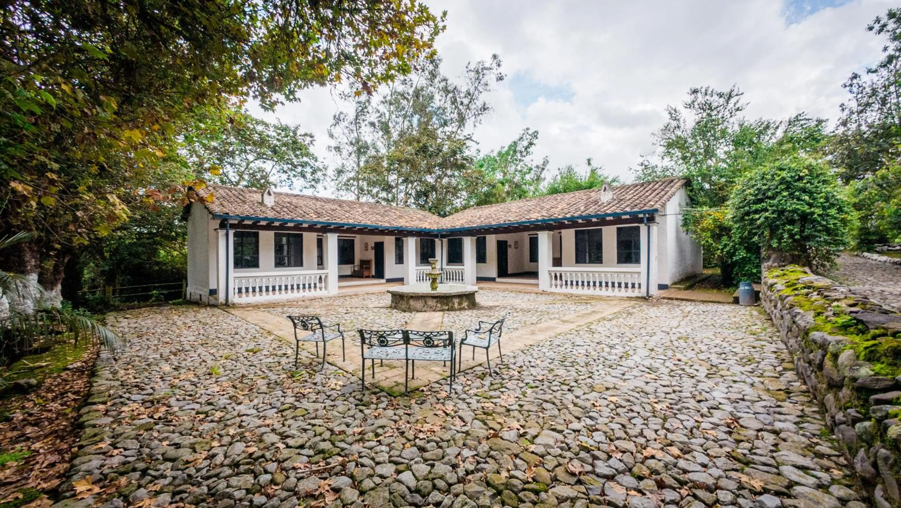 Patio in Hostería Hacienda Pinsaqui
